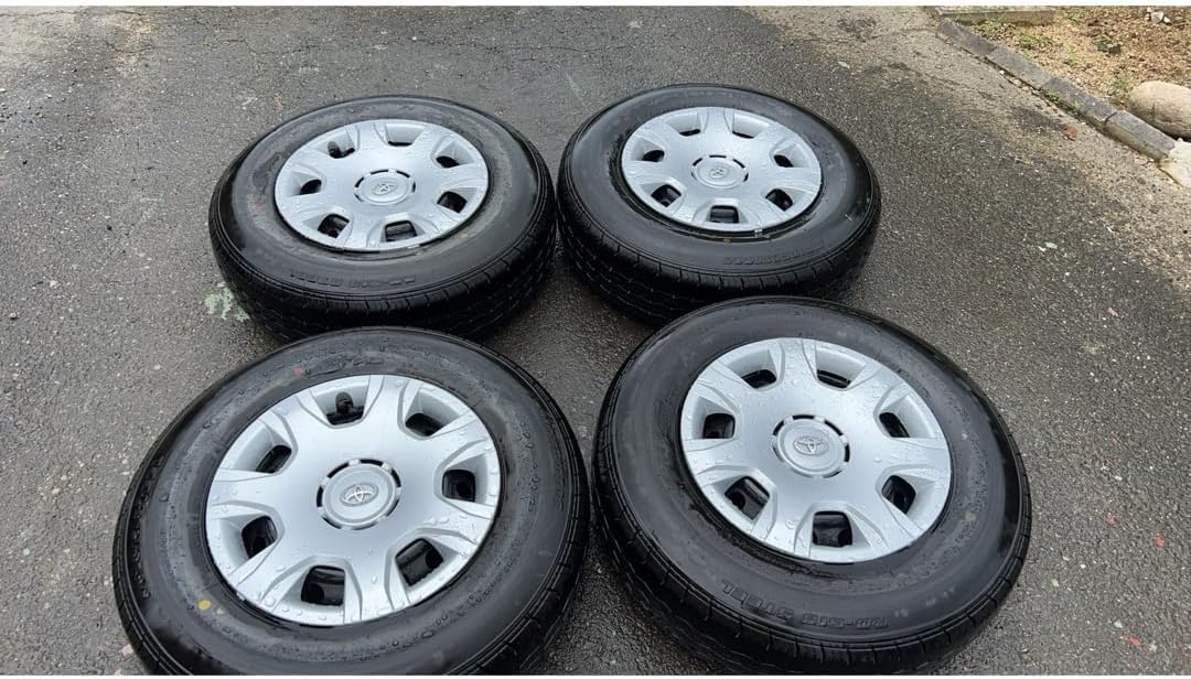 200系ハイエース純正 夏タイヤセット 2024年製 195/80R15 イボ 200系ハイエース純正 夏タイヤセット 2024年製 195/80R15 イボ