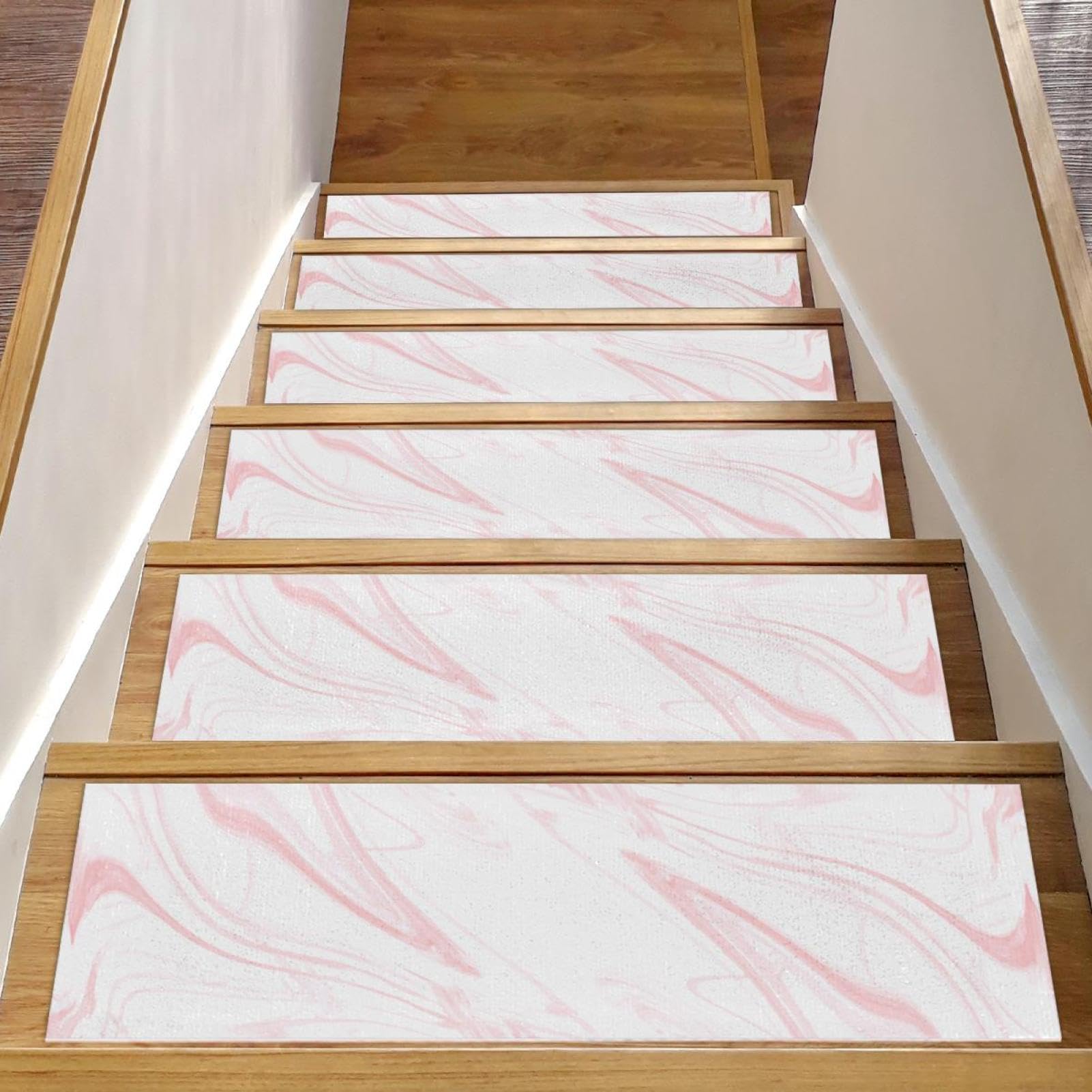 Alfombras para escaleras interiores que evitan resbalones de niños en madera