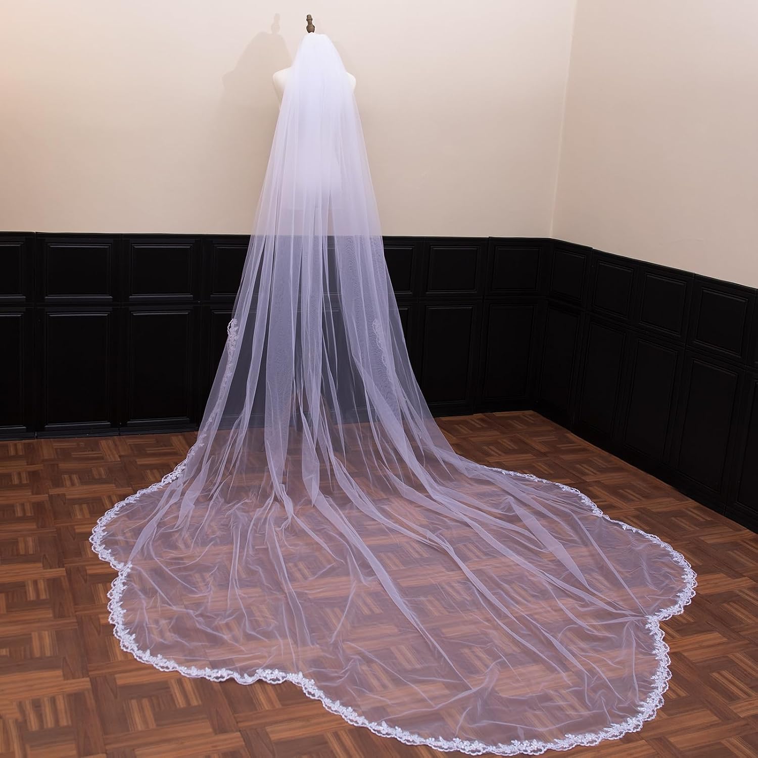 Lace Bridal Veil Flower Wedding Veils Cathedral Length 1 Tier with Metal Comb for Women