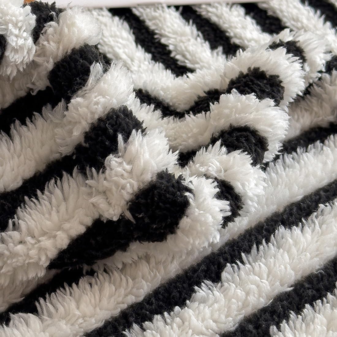 Stripes Throw Blanket for Sofa, Bed, Soft Cosy Blankets for Bed, Warm Double, Twin Size Throws, for All Seasons, Shawl for Audlts,Travel, Office(Gray,180x220cm)