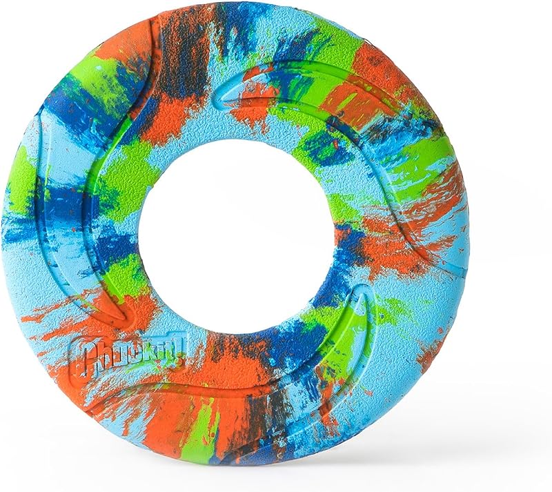 ¡Chúchalo! EcoFetch Flyer Juguete de goma para perros, mediano (8 pulgadas de diámetro), paquete de 1, para razas de 20 a 60 libras | El diseño estilo disco elevado, fácil de lanzar y atrapar, mantiene a los cachorros activos saltando, persiguiendo y jugando al aire libre todos los días.