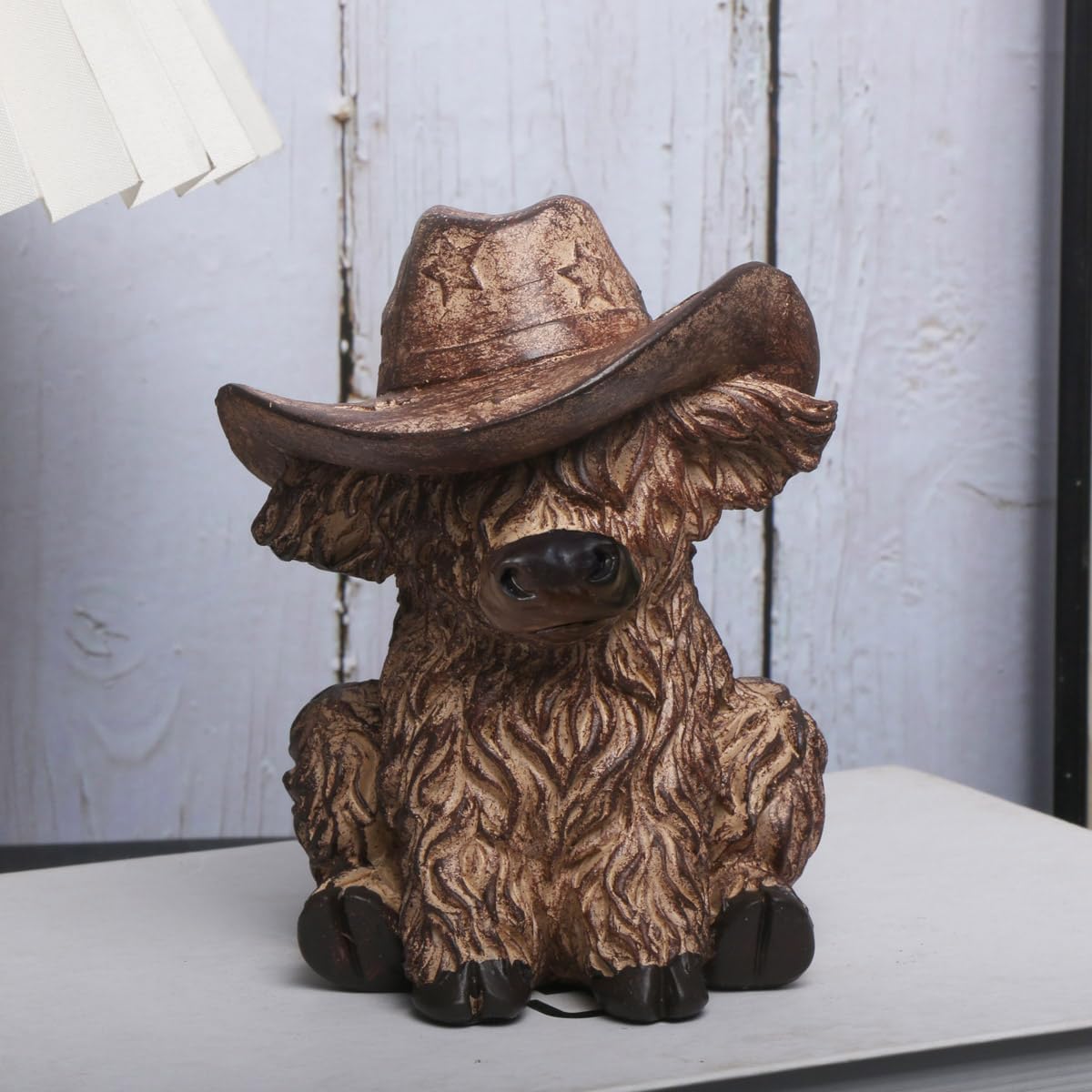 Vintage Western Cowboy Animal Figurine - Resin Decorative Statue with Star-Embellished Hat, Rustic Home Décor Accent for Shelf/Table, Collectible Gift for Western Enthusiasts (NIUZAI)