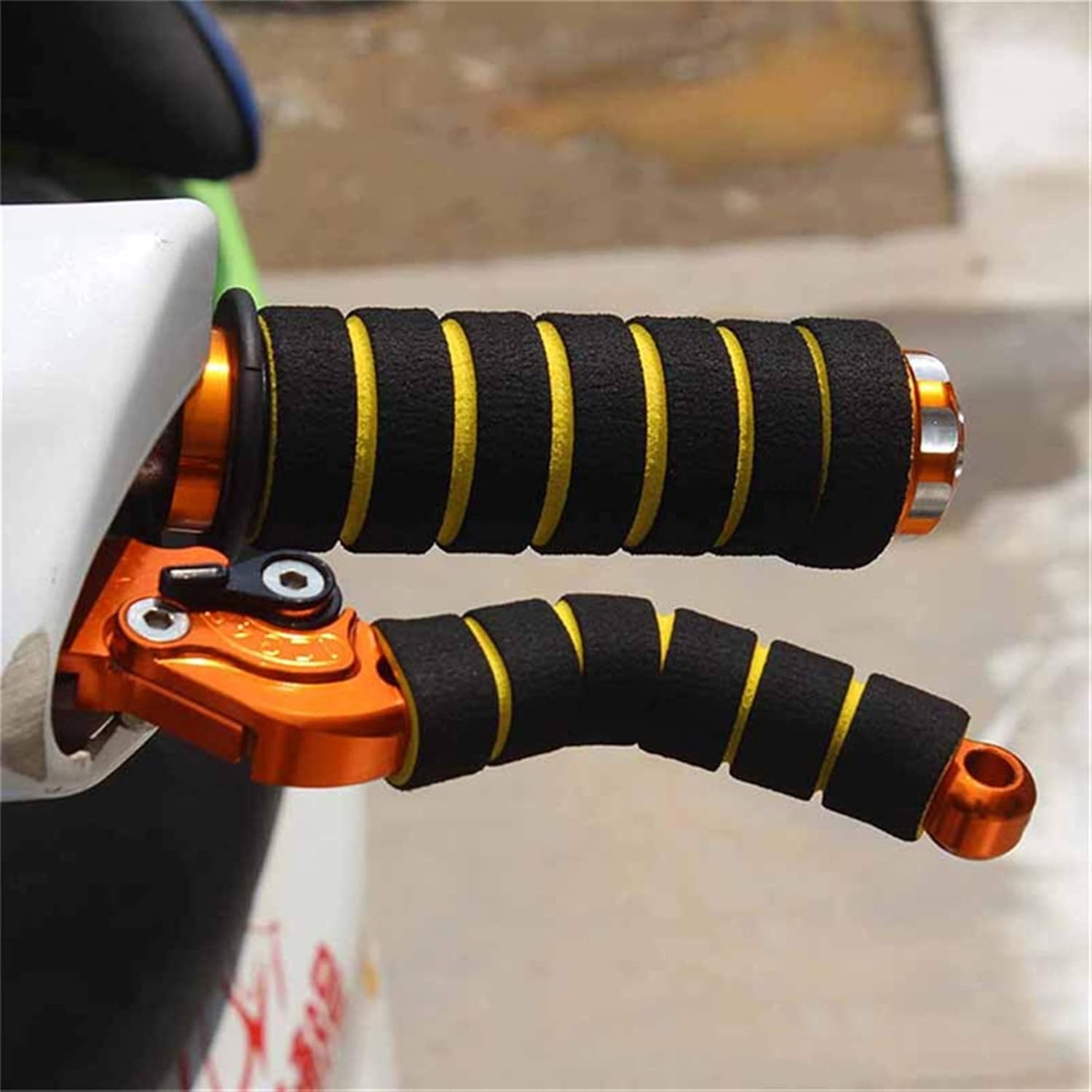 Cycling Bike Handlebar Tape Road Bike Foam Grip Bike Tape，Bike Handlebar Grips Bicycle Grips，Bike Cycle Handlebar Grips，Handlebar 4pcs/Set Universal Grip Comfort Sponge Foam Handle Bar Motorcycle Scoo