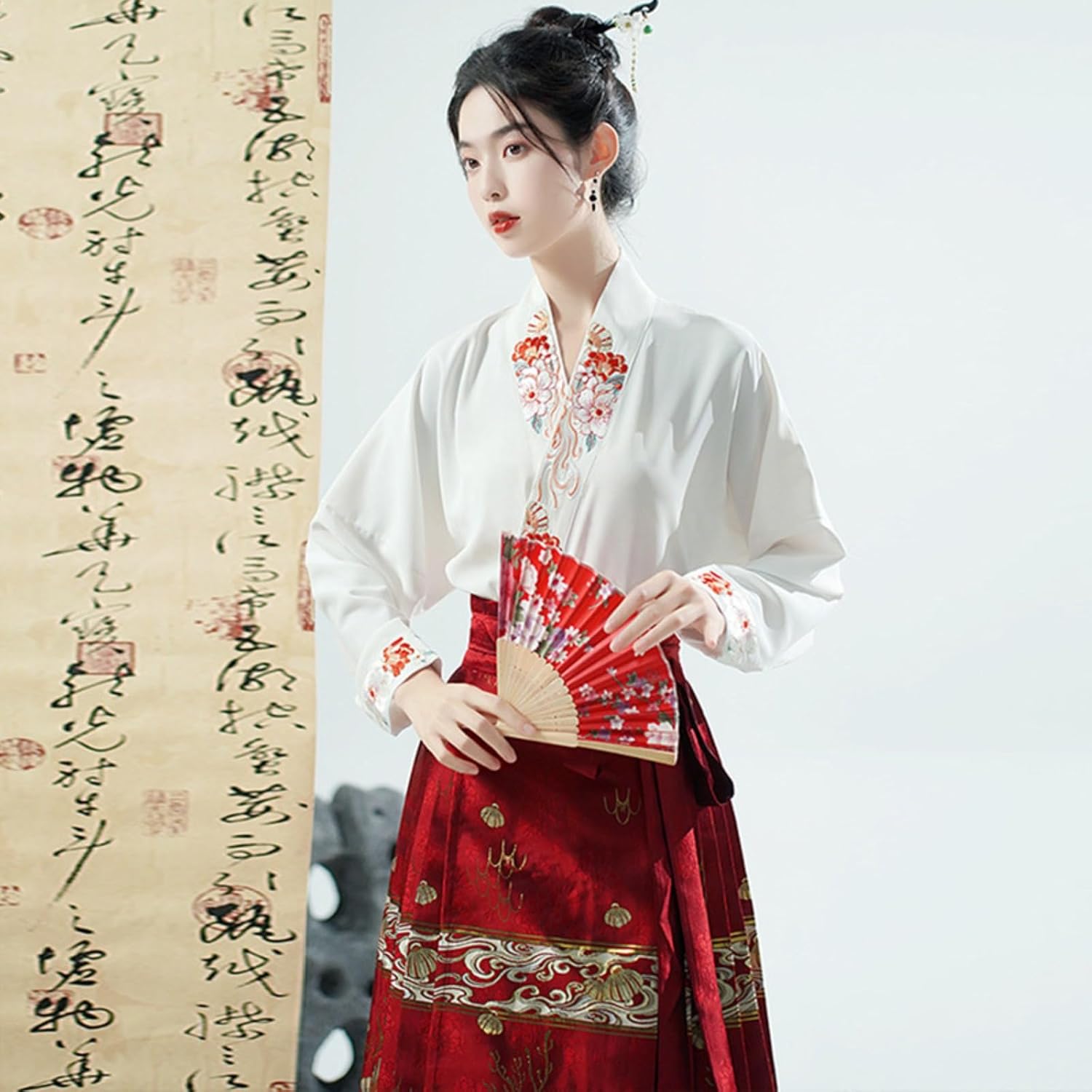 Ming-Style Chinese Women's Autumn Outfit with a top and Pleated Skirt (Ma Mian Skirt)