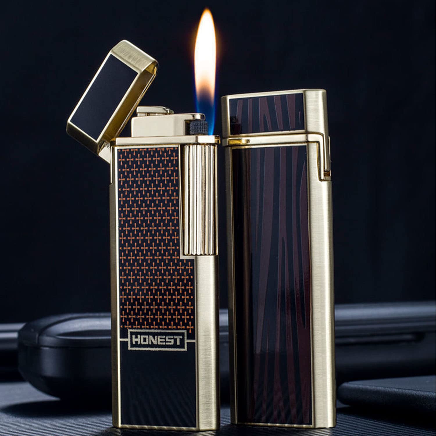 Briquet Butane Oblique Soft Flame Flint Wheel Ignite Gadgets Léger Slim Pipe Briquet Outil pour Fumer avec Boîte-Cadeau (sans Gaz)