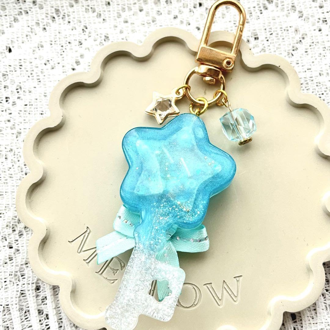 Amazon.co.jp: ラムネの鍵彡 ハンドメイド レジン シャカシャカ