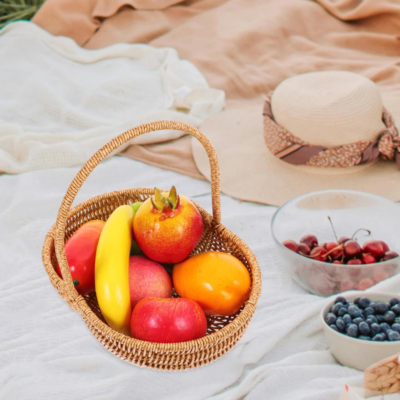 BESTOYARD Small Wicker Basket 10.62 X 7.87 Inch Oval Wicker Gift for Fruits, Vegetables, Snacks, and Home Decoration - Picnic Basket Storage and Outdoor Use