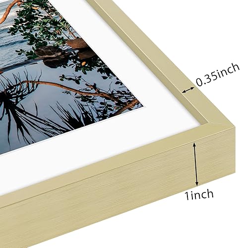 Vista 208 de Golden State Art - Marco de fotos de aluminio satinado clásico de 8 x 10 con alfombrilla de color marfil para fotos de 5 x 7 y cristal real, Dorado