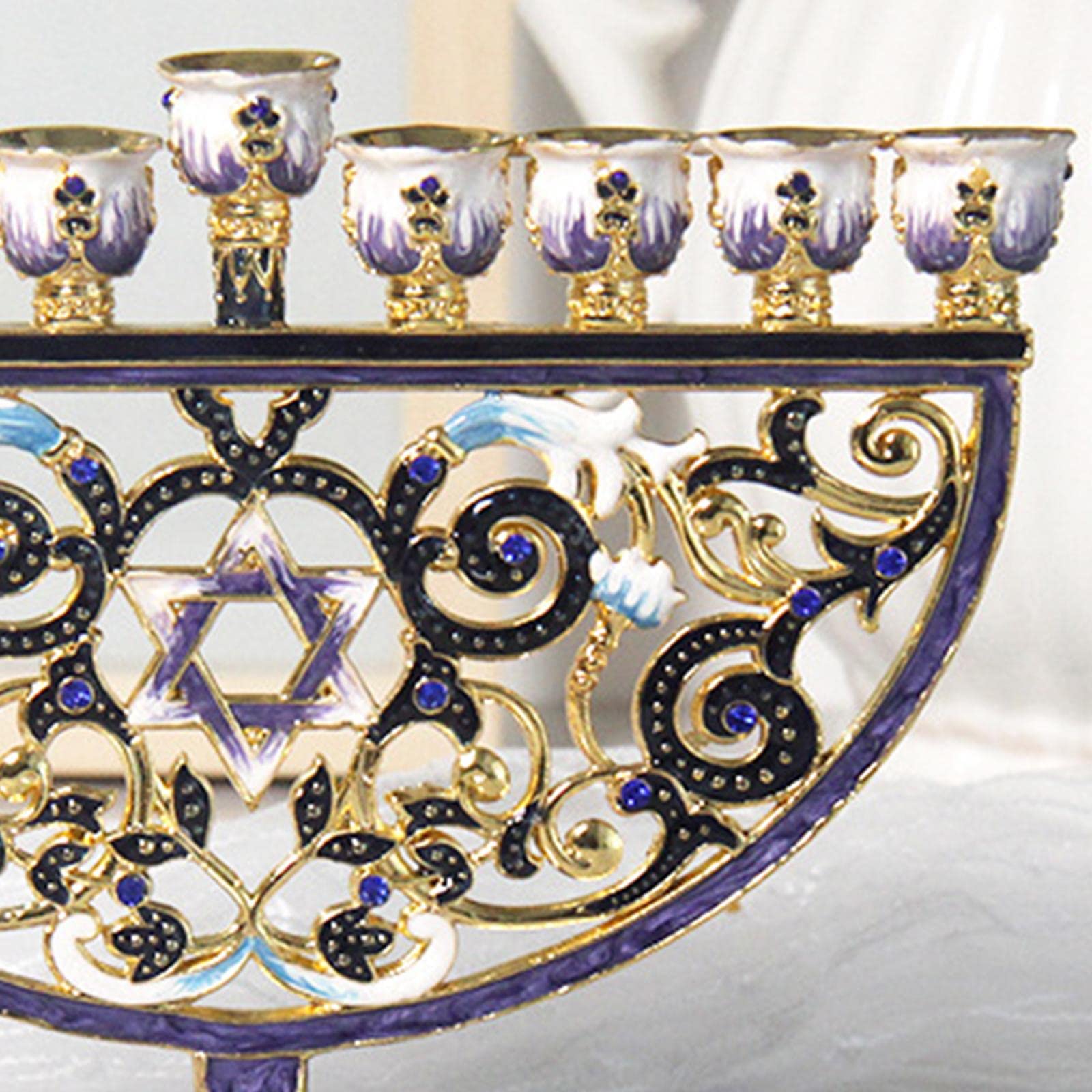 Menorah Candelabro Brazos en Metal Esmalte Adornado Motivo Floral Pintado Detalles de Cristal Adecuado para Oración Religiosa Sinagoga y