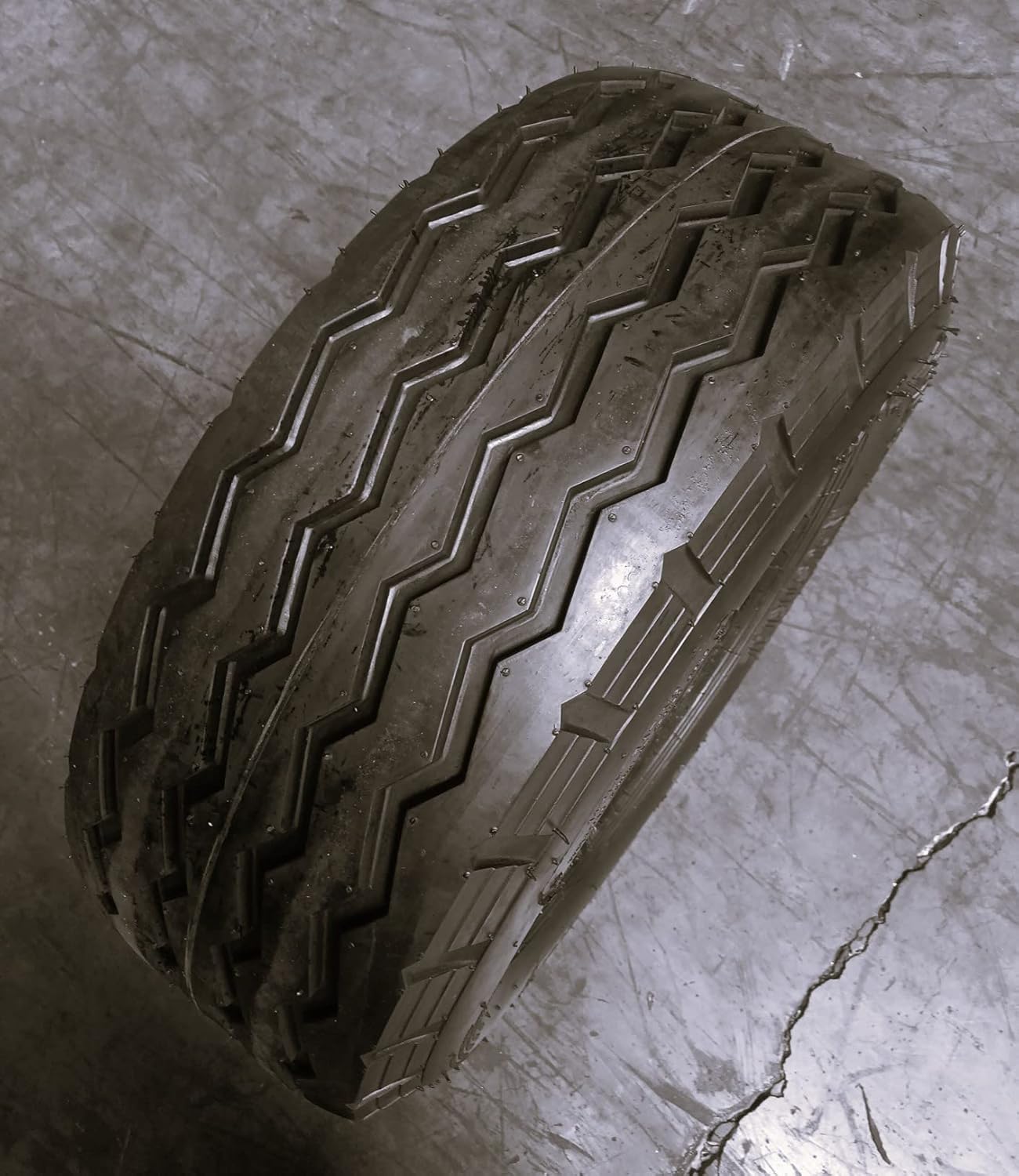 HORSESHOE 11L16 14 ply rating Super Heavy Duty G Load