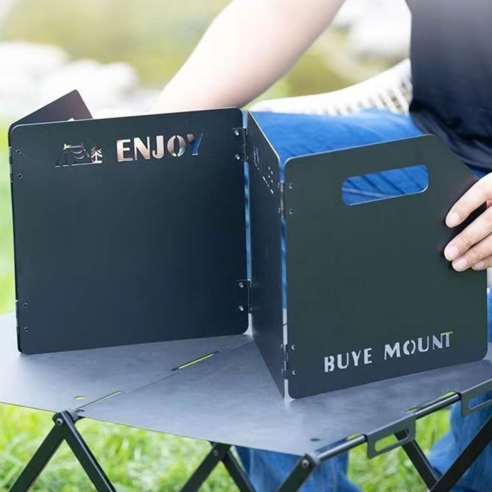 Dilwe Parabrisas de Estufa de Camping, Parabrisas de Estufa de Gas Plegable de 4 Placas con Bolsa de Almacenamiento para Picnic Al Aire, Mochilero, Cocina, Negro