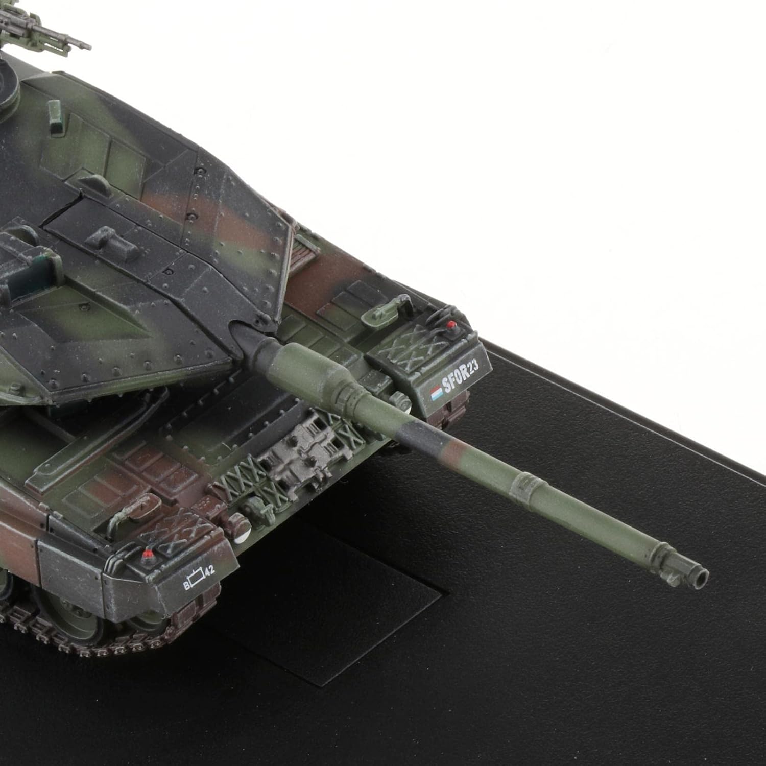 Heavy Duty 1/72 Modern 4D Tank Leopard 2 A6NL Diecast Metal Model Kit - Collectible Gift for Adults | Home Decor | Acrylic Storage Case, Camouflage, 0GLEHDHVAACMT3KTD