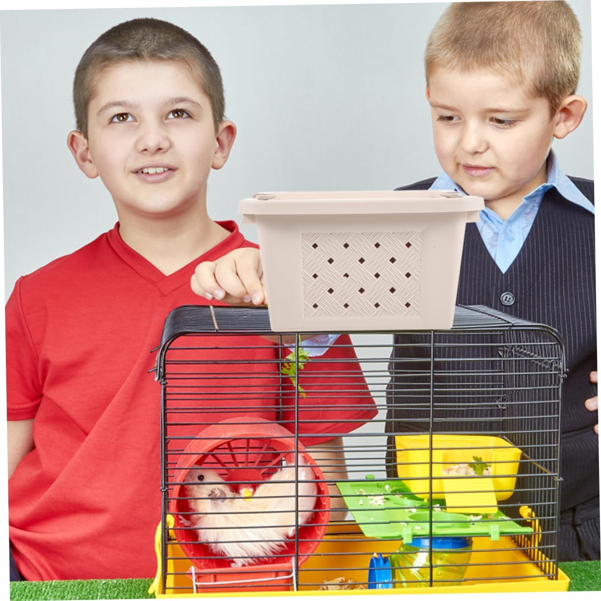 2pcs Portable Hamster Cages Pet Carrier Box Breathable Hamster Container for Outdoor Travel