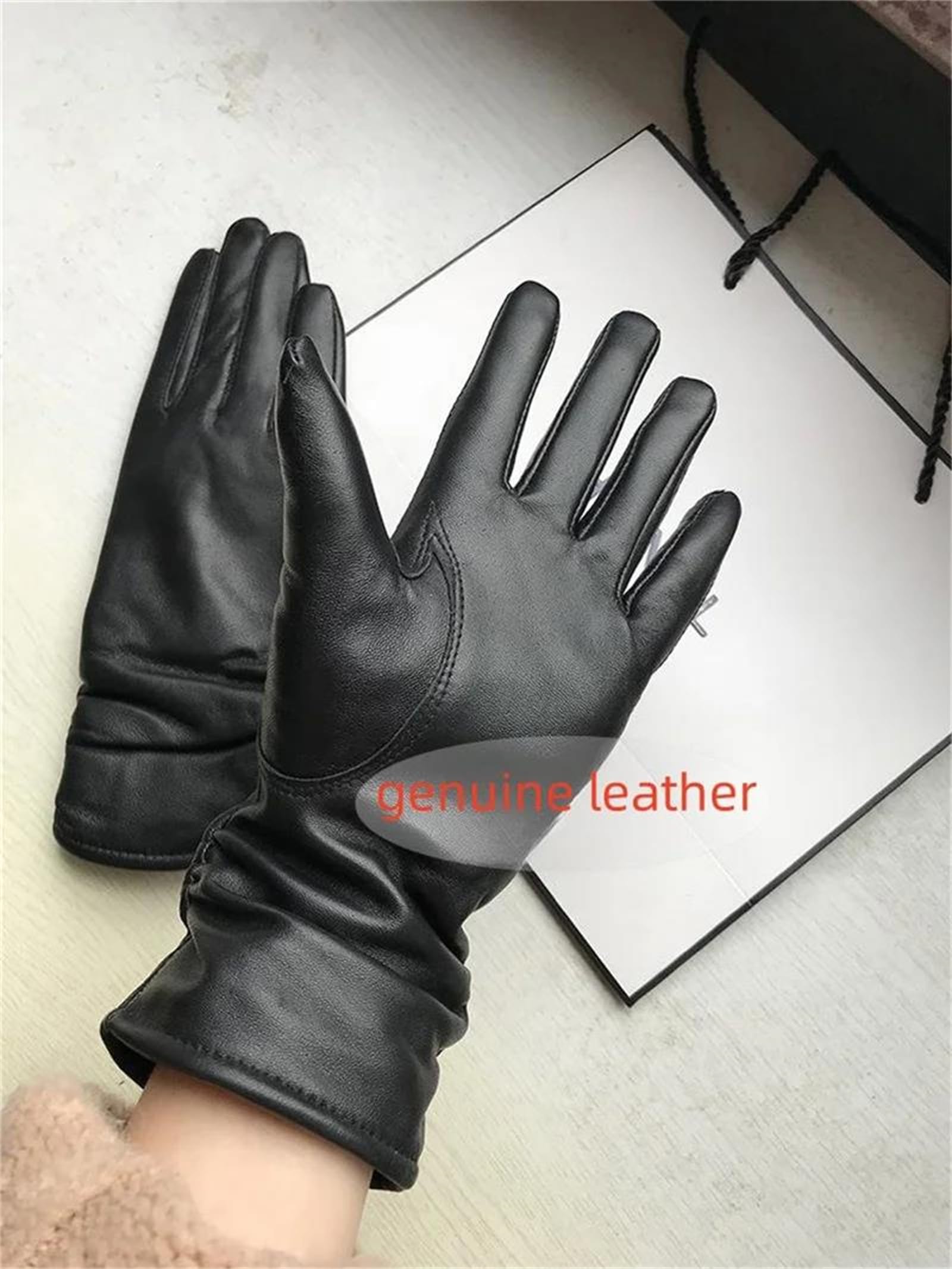 Guanti da donna in vera pelle di pecora, guanti da guida caldi per l'inverno con tecnologia touchscreen, foderati in pile spesso
