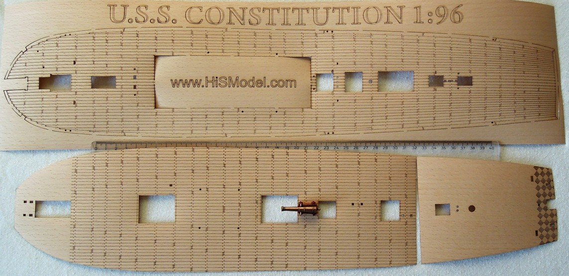 Revell USS Constitution - Realistisches Buchenholzdeck für Modell 1:96