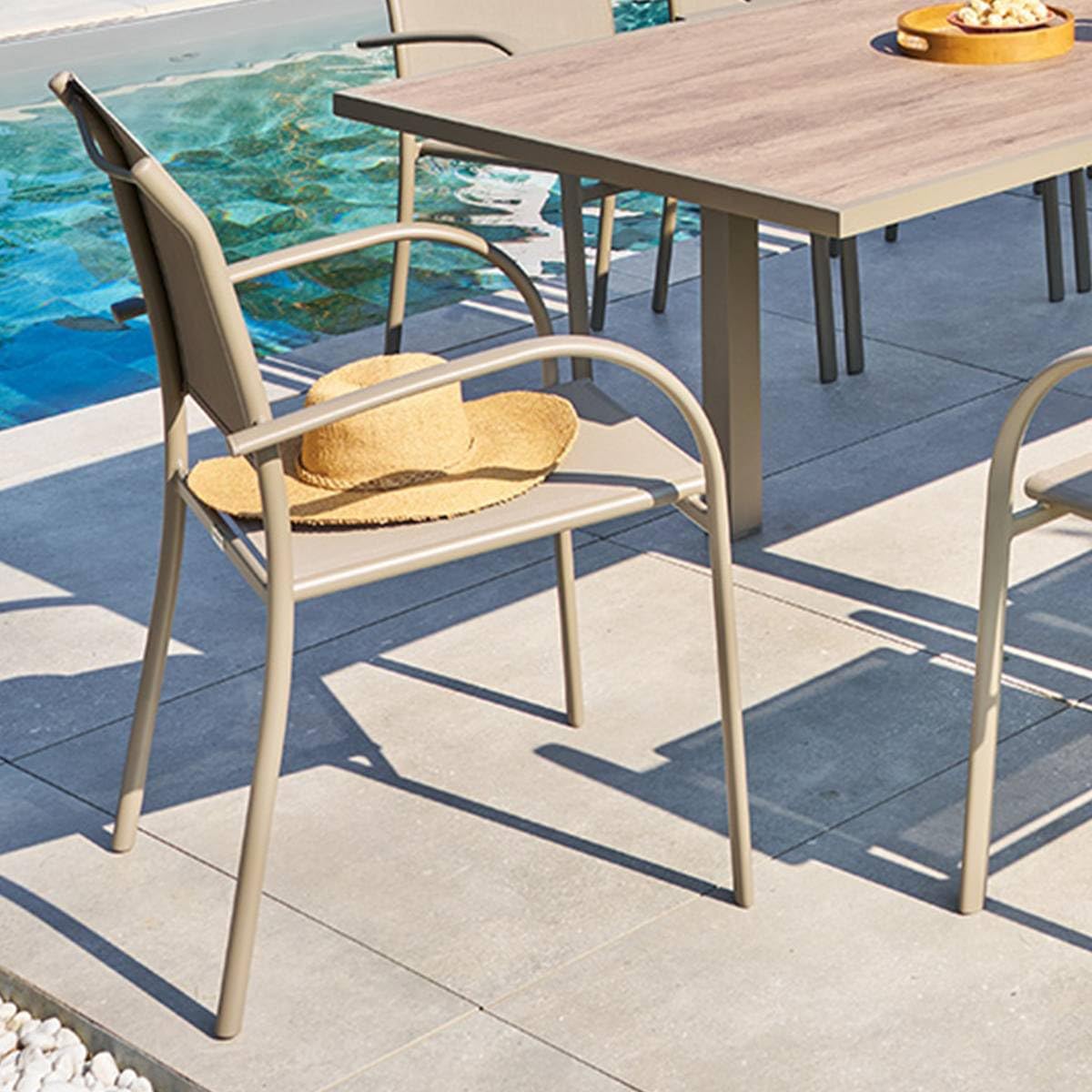 Hespéride - Fauteuil de Jardin Piazza - Couleur Noisette - Aluminium Anti-Rouille - Mobilier d'Extérieur Terrasse Balcon