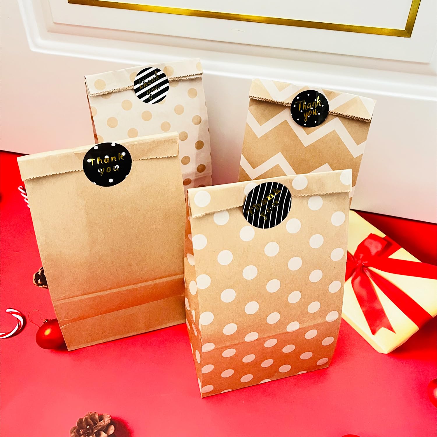 30-Pack Kraft Paper Treat Bags With Gift Tags & Twine - 5.1x3.1x9.5 Inch Party Favor Bags For Candy, Cookies, Gifts