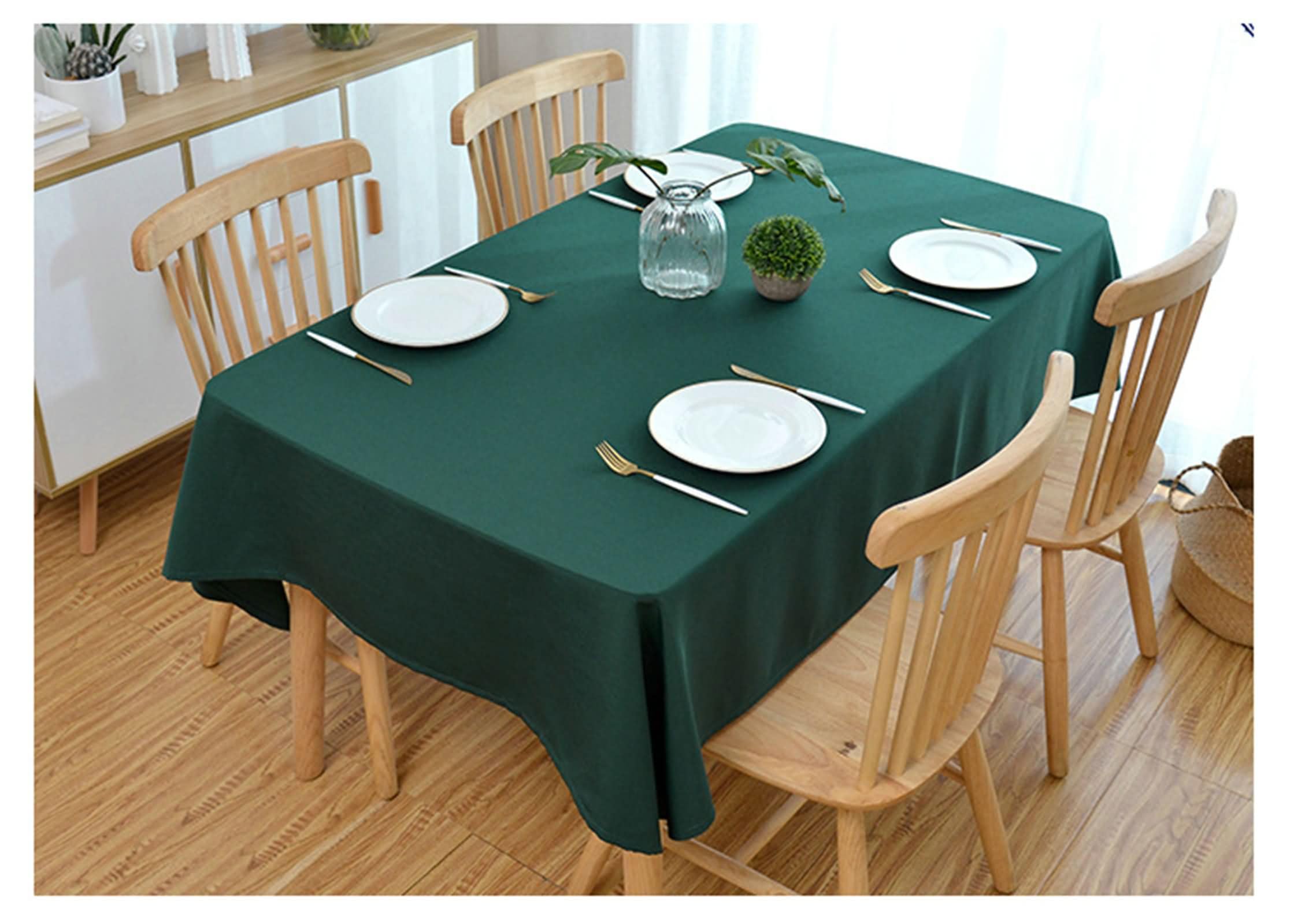 Nappe polyester de qualité supérieure au tomber impeccable