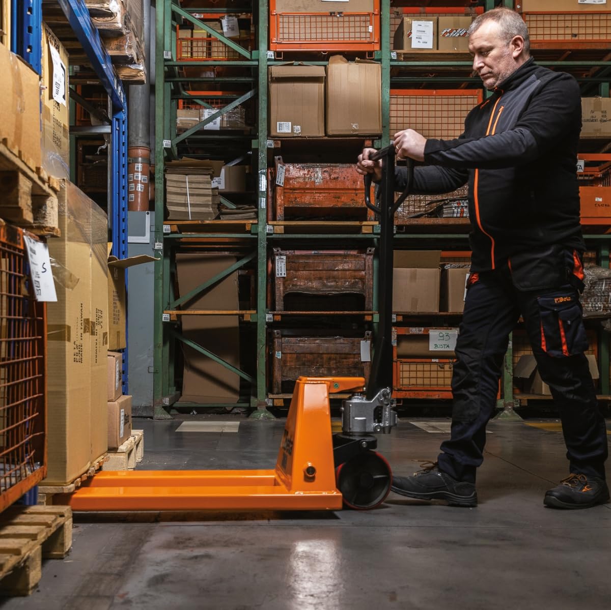 Beta 3068 – Transpallet Manuale a Forche Ridotte 2,5 t, Ruote PU, Leva 3 posizioni, Valvole sicurezza e controllo – Ideale in Spazi Ristretti