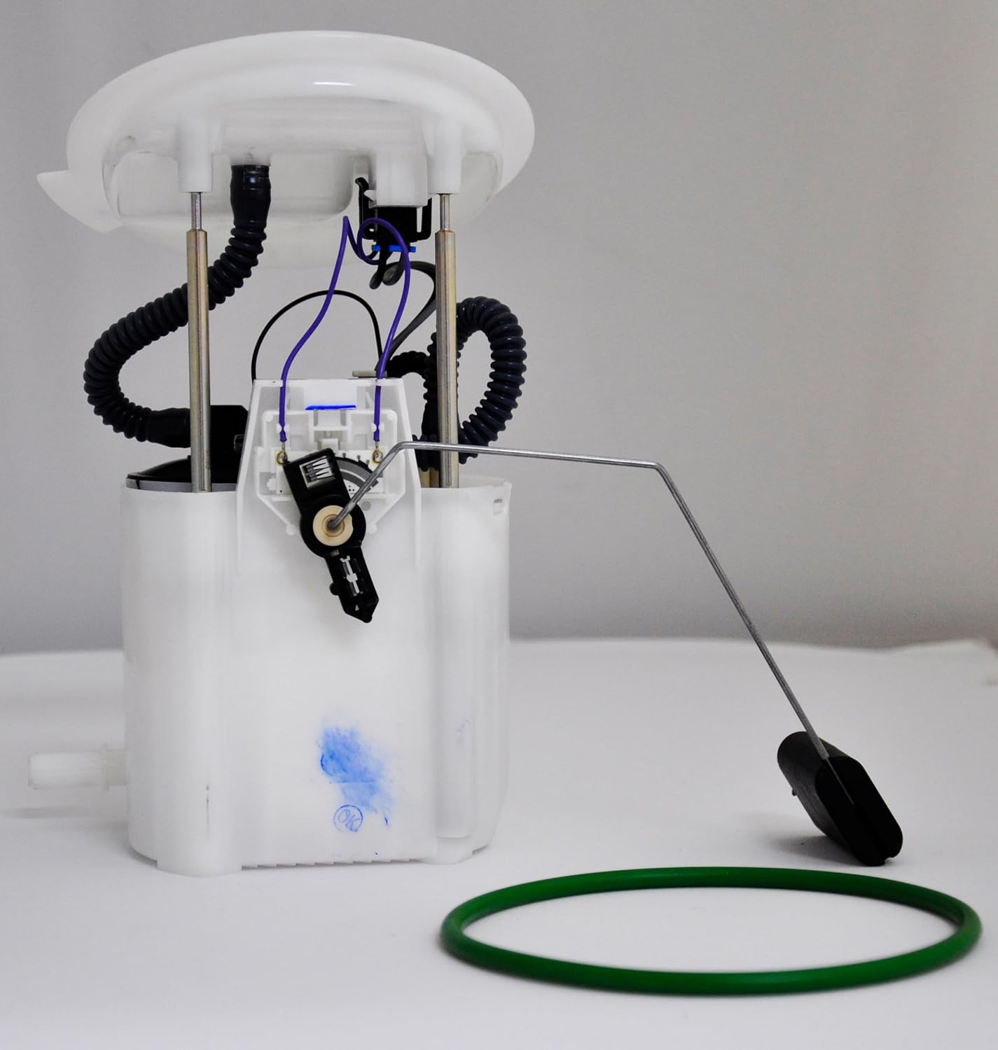 Herko 794GE Fuel Pump Module, Compatible with Ford Mustang 3.7L 5.0L 2015-2022