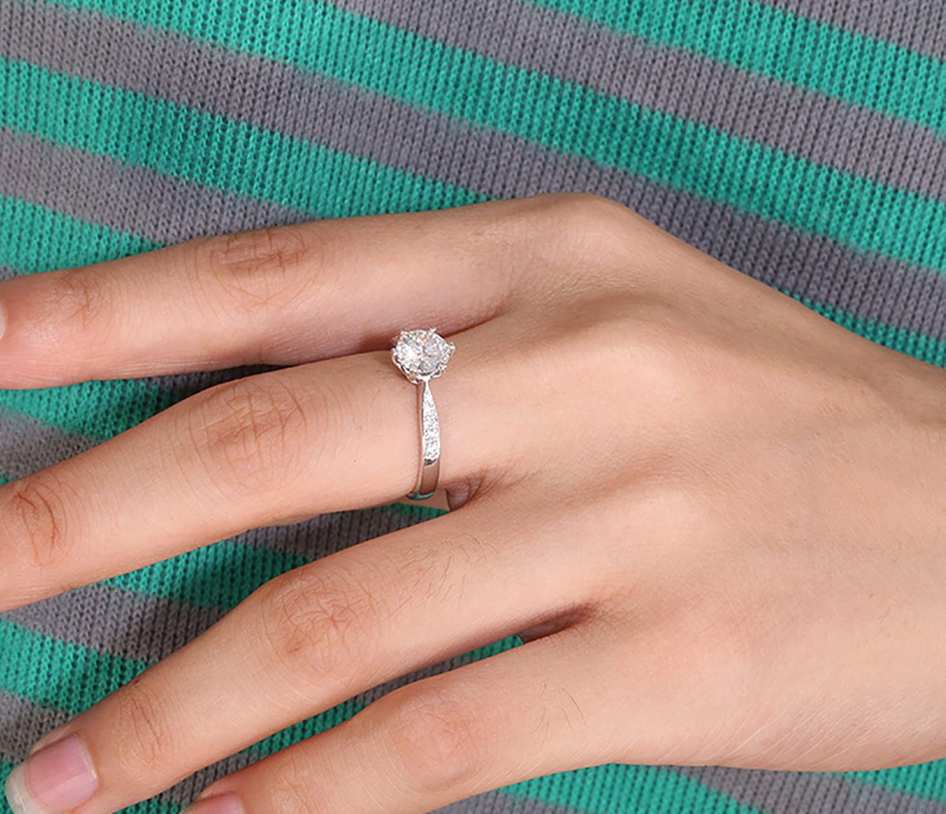 KnBoB Anillos de boda, alianzas de boda, anillo de oro blanco de 14 quilates/18 quilates, 6 garras de 1 ct moissanite con circonitas