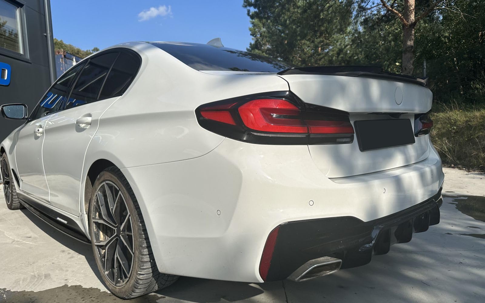MpTuned Schwarz glänzende Seitenschweller für 5er G30 G31 20017-2024 518i 520i 530i 535i 540i 518d 520d 530d 535d Tuning