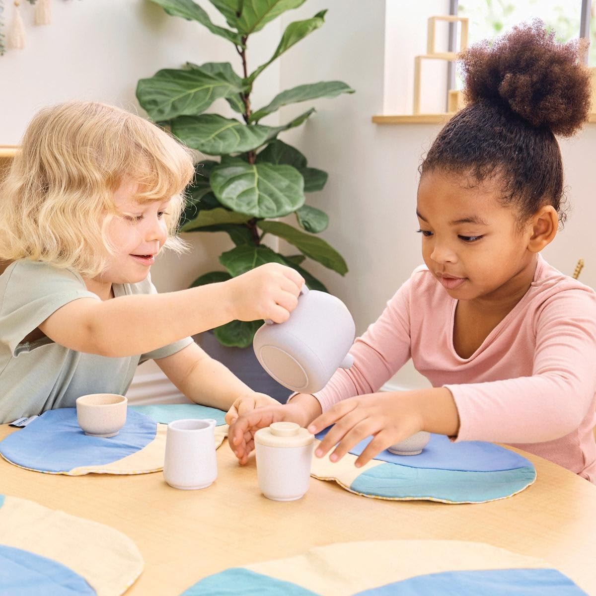 Kaplan Early Learning Teapot and Cups Set for Toddlers, Children's Pretend Play Tea Party Set, Ages 18+ Months