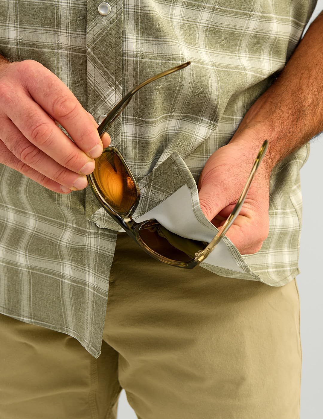 Nomad Men's Standard Hollis Plaid Button Down Hunting Lifestyle Shirt, Moss - Image 4