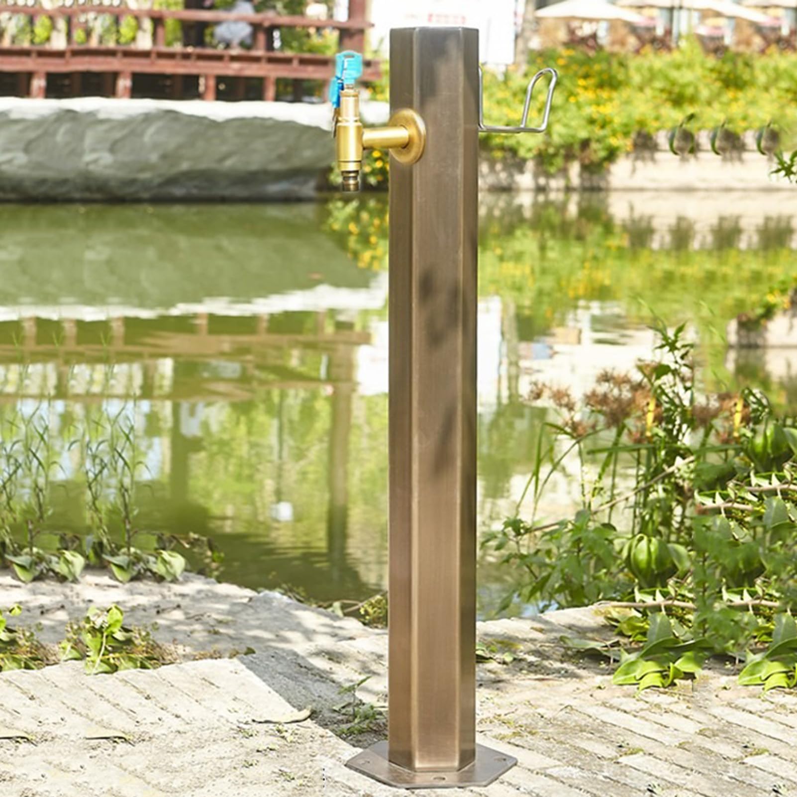 ZYCHSJXA Freestanding Garden Water Column Fountain with Copper Faucet Decorative Feature for Antifreeze Irrigation Hose Stand & Hydrant Function