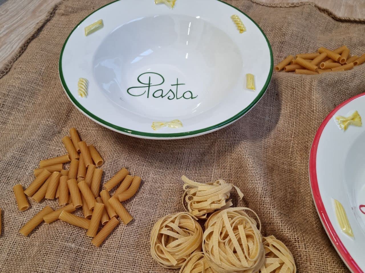 KEYHOMESTORE - Assiette creuse de pâte en céramique, hauteur 9 cm, diamètre 33 cm, idéale comme assiette de table - Produit fabriqué en Italie.