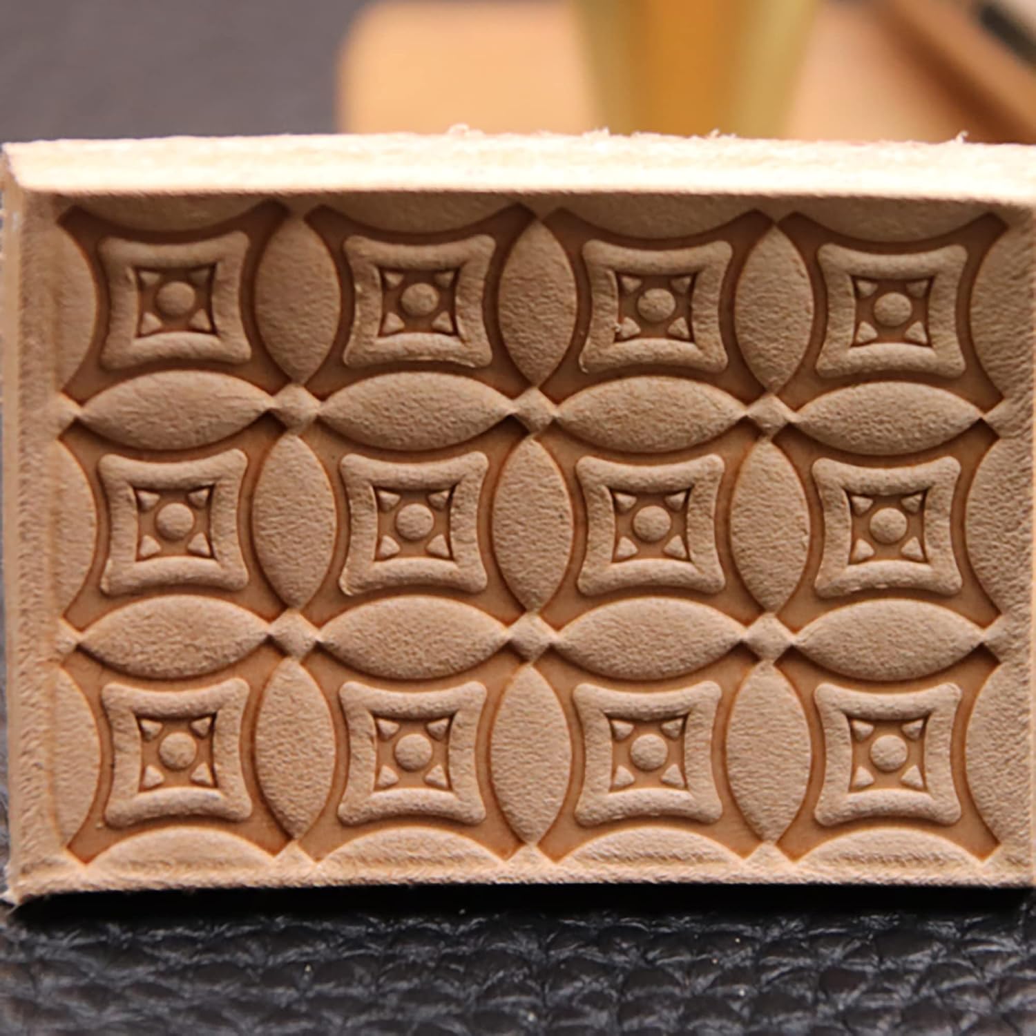 RUIQIN Leather Stamps, Traditional Combination Leather Stamping Tools, Professional Leather Carving Tools, Leather Crafting Tools for Leather Working and Leathercraft (Traditional Combination)