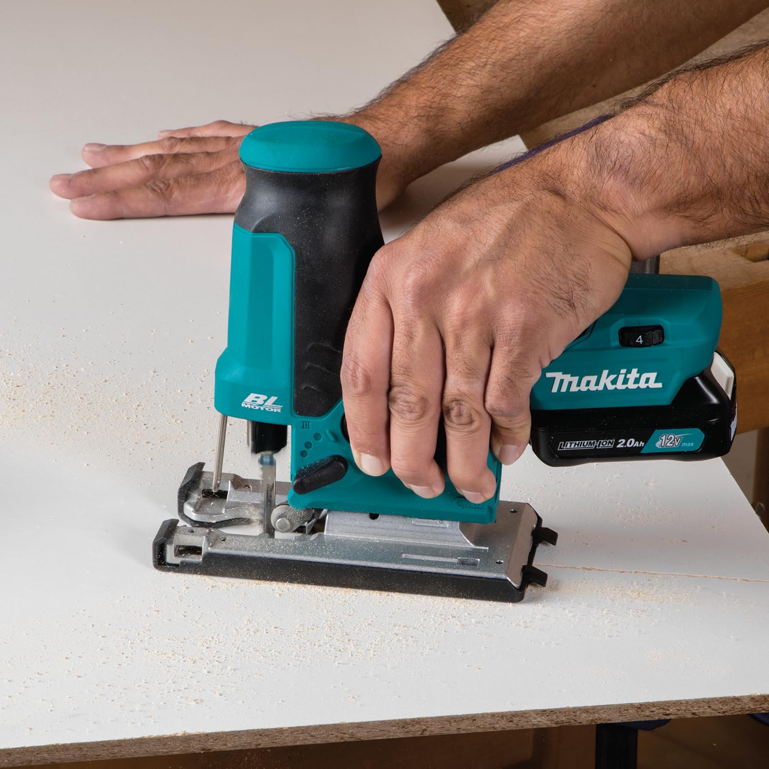 Makita, seghetto alternativo a batteria, JV102DZ 280W, 10.8V/senza batterie e caricabatterie