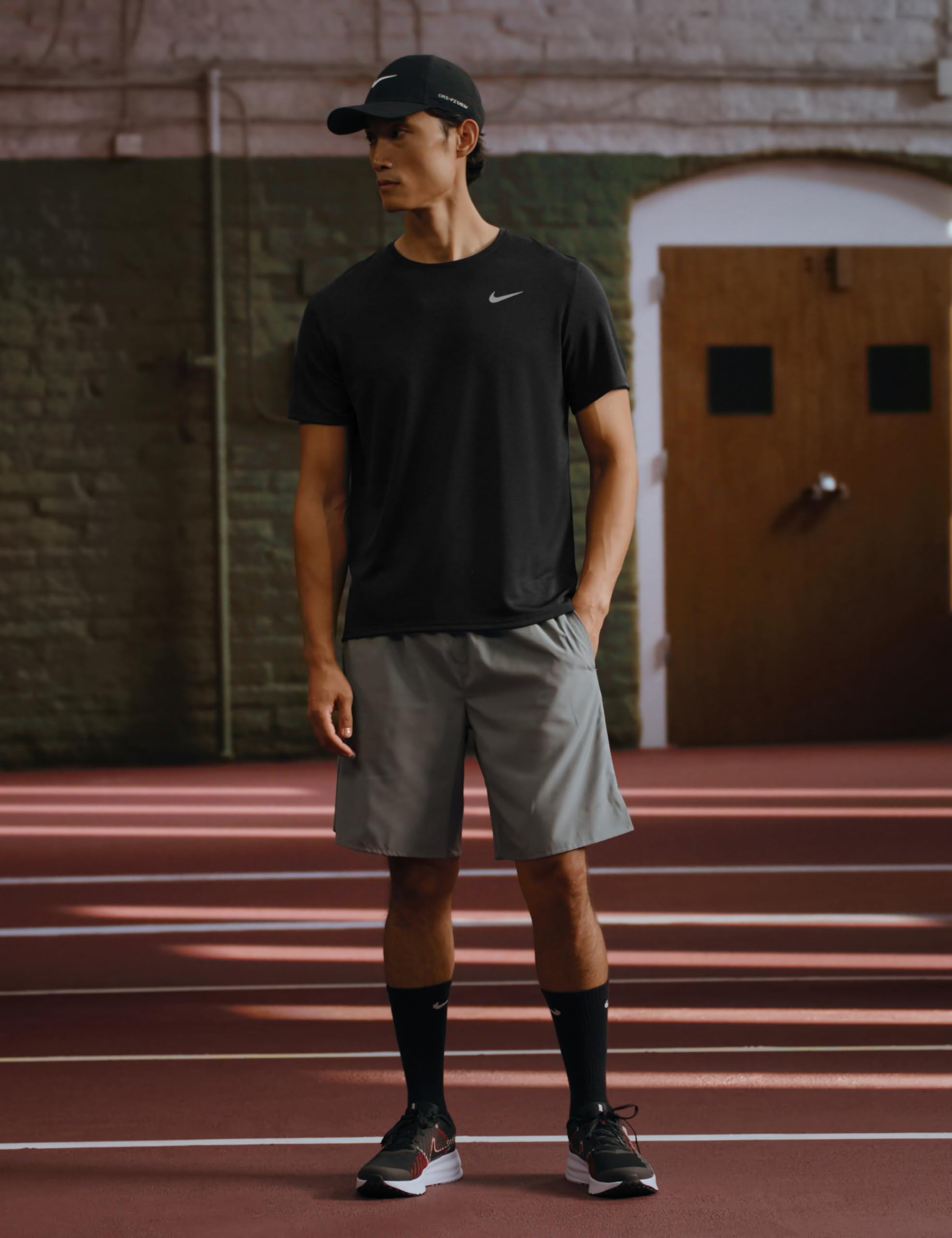 Nike Herren M Nk Df Uv Miler Ss T-Shirt
