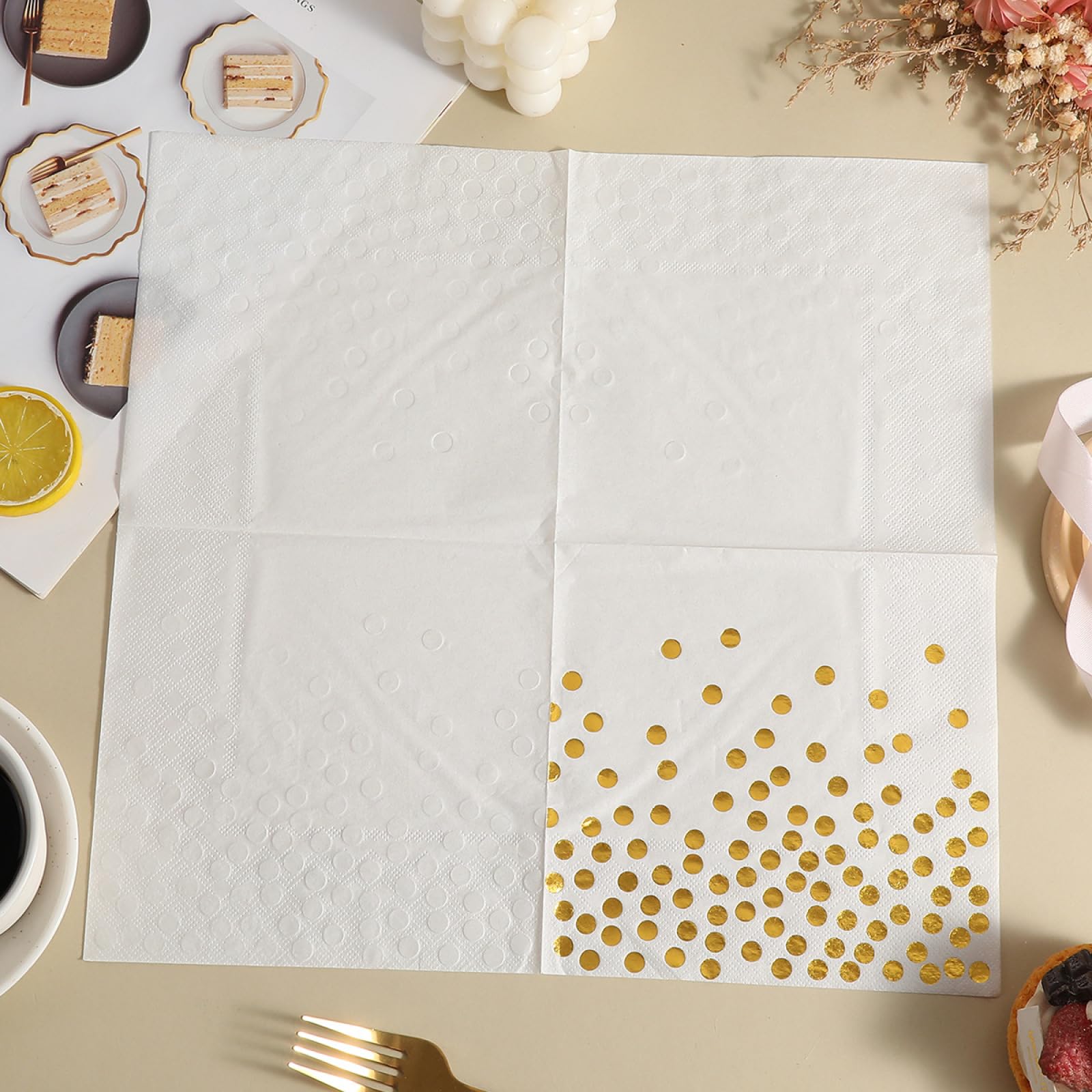 Tovaglioli di Carta Retro Oro Bianco Tovaglioli per Decoupage Decorati Tovaglioli Bar Compleanno Carta Lgienica Tovagliolo Decorazione Da Tavola Usa e getta Per Matrimoni Feste 30 Packs(33x33cm)
