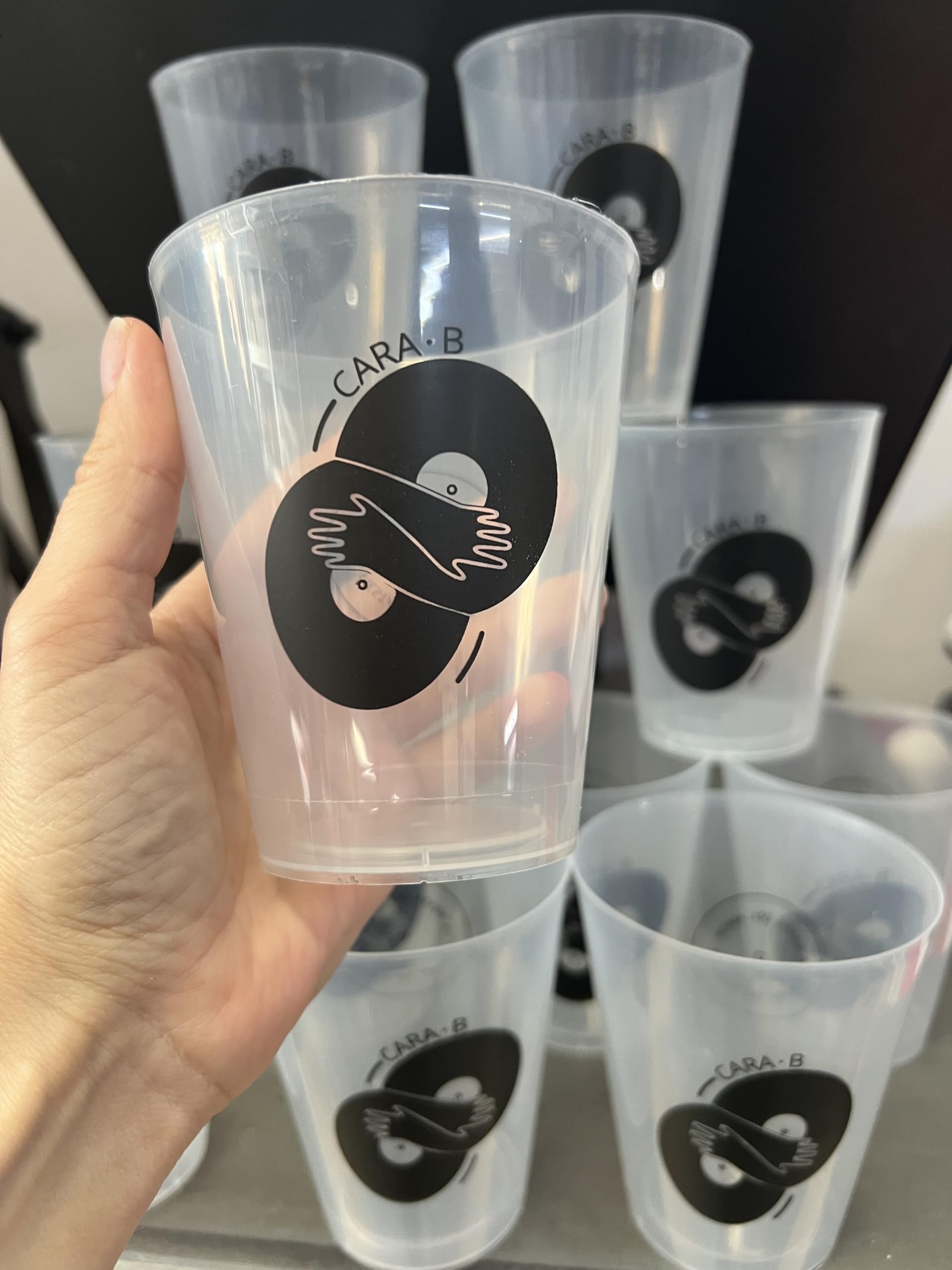 Uvimark | 25 Vasos Reutilizables Personalizados para Festivales, Bodas y Eventos, Con Tu Diseño. Vasos de Plástico Personalizados a Todo Color