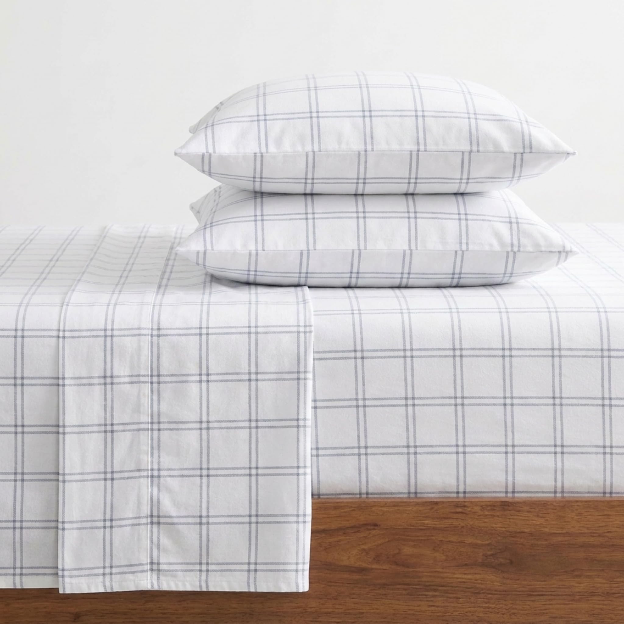 Eddie Bauer Queen Sheet Set with Fitted Sheet and