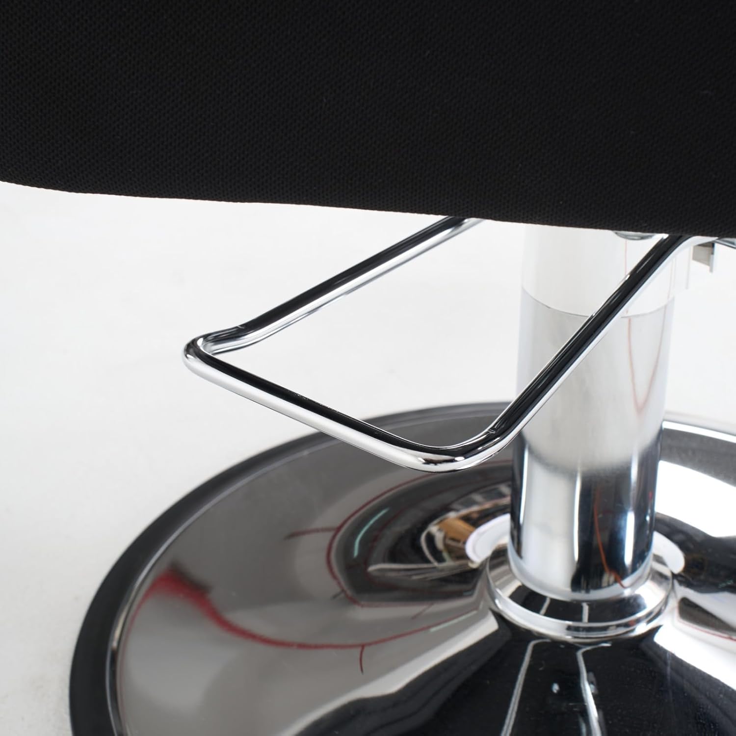 Barber Chair with Rivets, Black Salon Chair for Hair Stylist, 360 Degree Swivel, Heavy Duty Hydraulic Pump, Professional Styling Chair for Salon and Spa