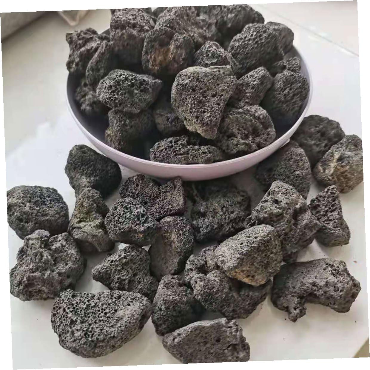 Milisten Natural Volcanic Stone Aquarium Rocks 2-3cm Black Lava Decorative Pebbles for Fish Tank and Flower Pot Home Décor 1000g