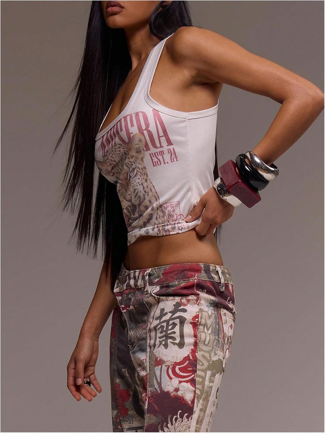 SOLY HUX Women's Y2k Crop Top Square Neck Sleeveless Graphic Concert Tank Tops Vintage Streetwear - Image 4