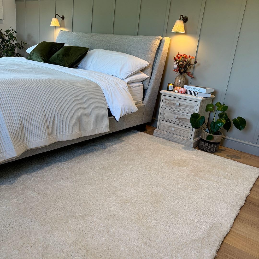 Cream Shaggy Bedroom Rugs Plush Textured Cotton Backed Solid Colour Thick High Pile Rug 160cm x 230cm (5ft 3" x 7ft 6")