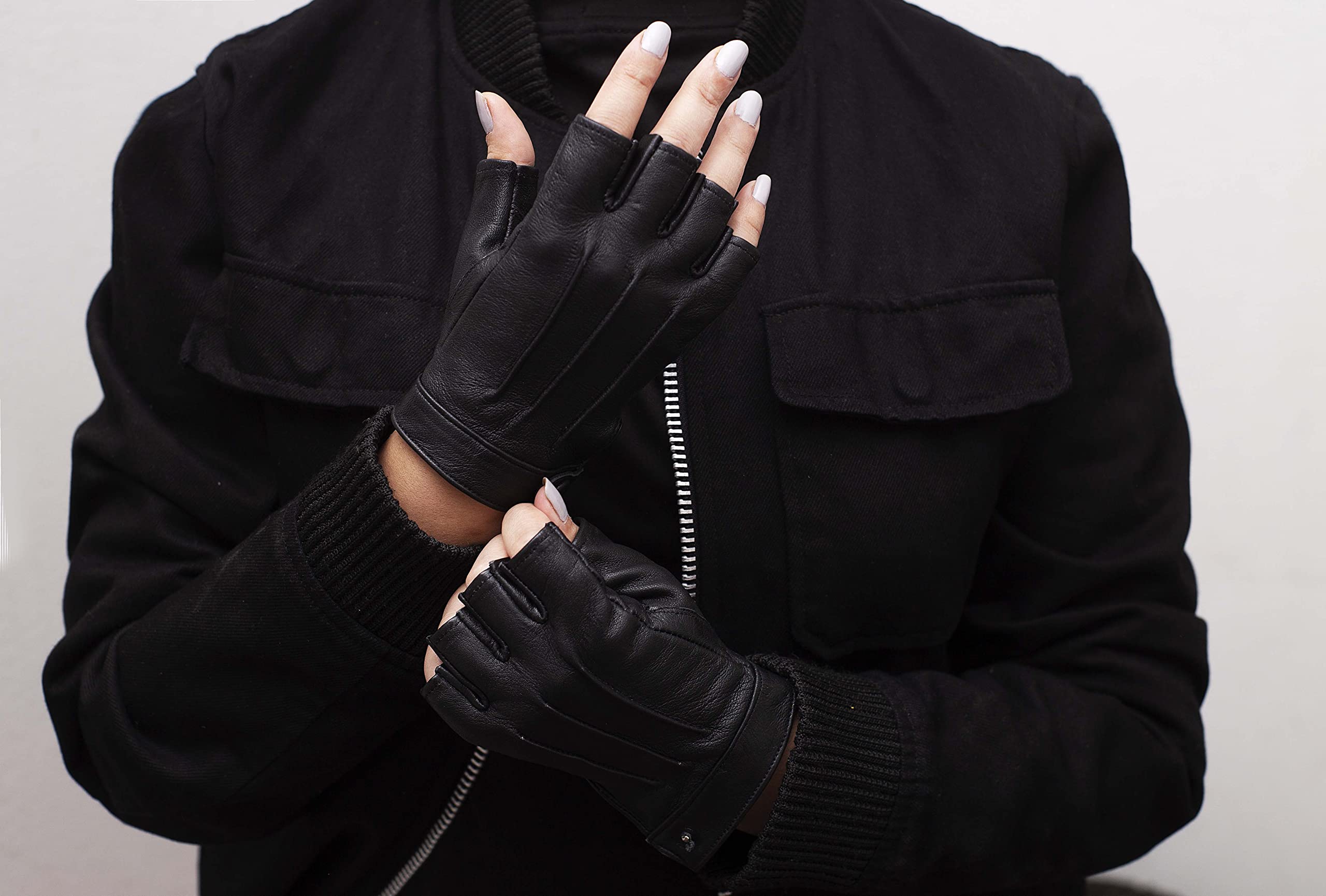 Sheepskin Leather Driving Gloves for Women (Black, Medium)