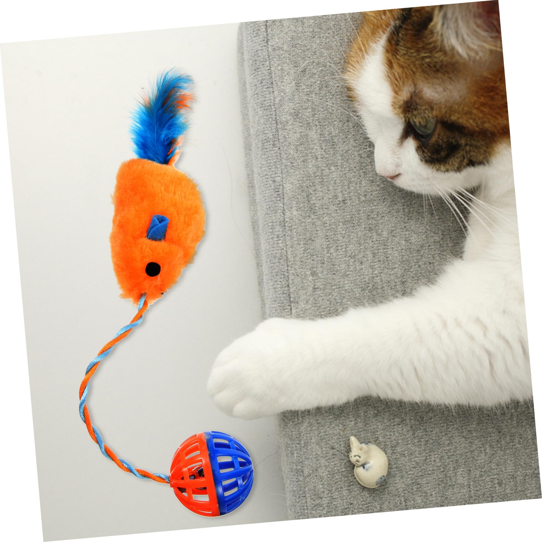 UPKOCH Jouet pour Chat Souris en Plastique avec Clochette Sonore, Balle Interactive en Peluche Orange, Jouet D’intérieur pour Chatons et Chats Adultes