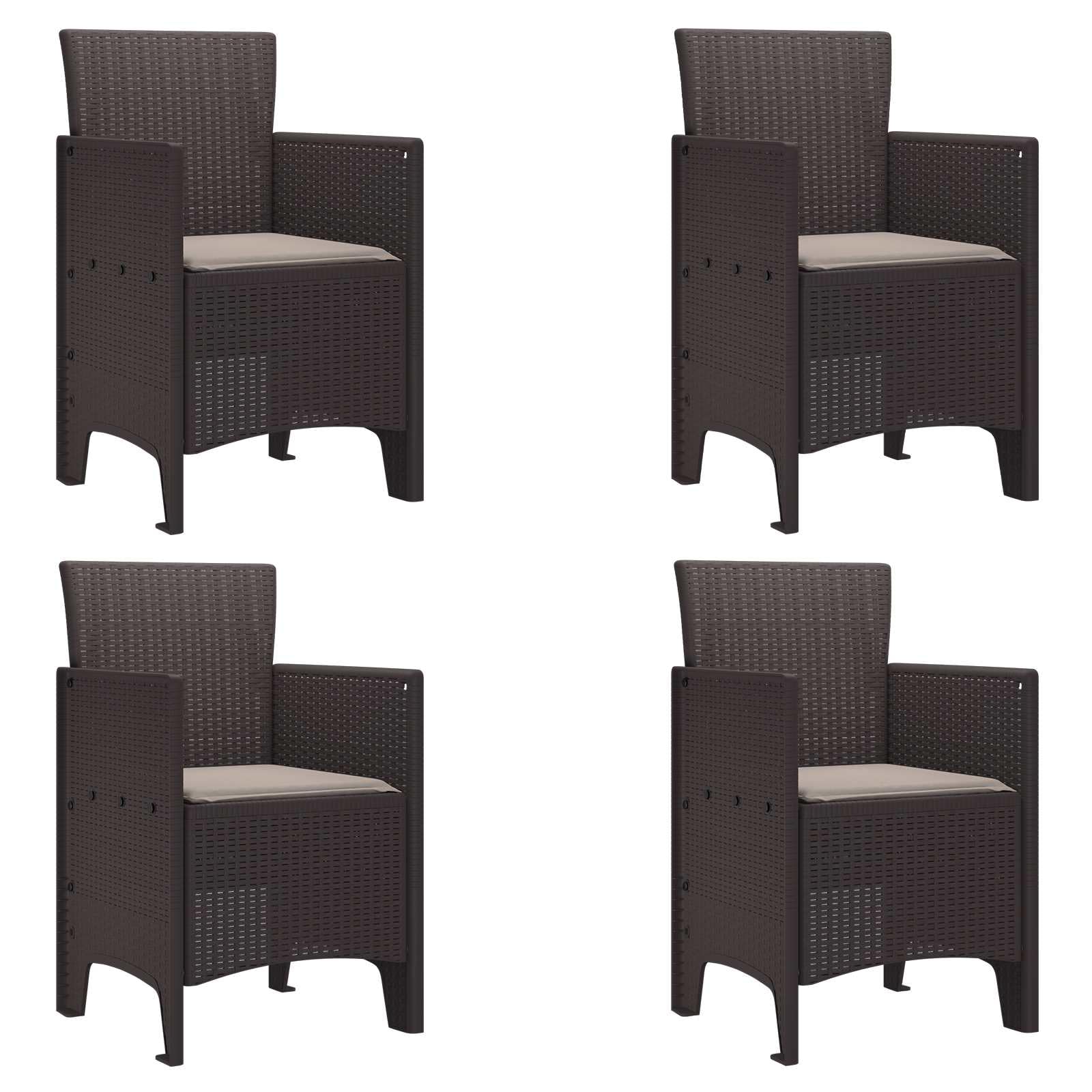 Mobilier d'extérieur marron pour partager des repas sur le patio