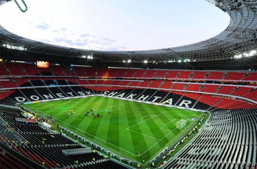 Amazon | スタジアムパズルモデル、ドンバスアリーナ3D組み立てられた