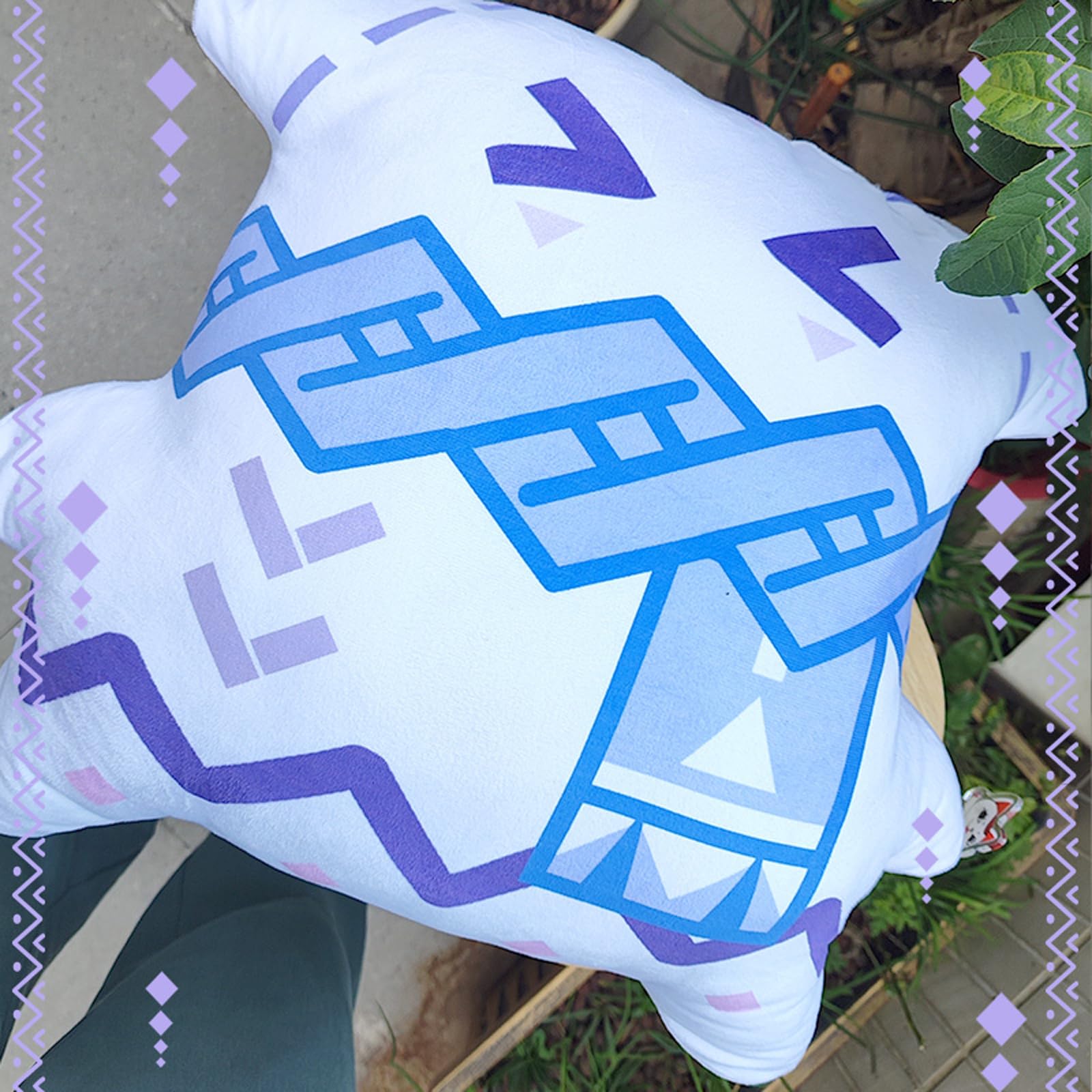 Amazon.co.jp: 原神 シトラリ 抱き枕 使い魔 イツパパ シトラリン