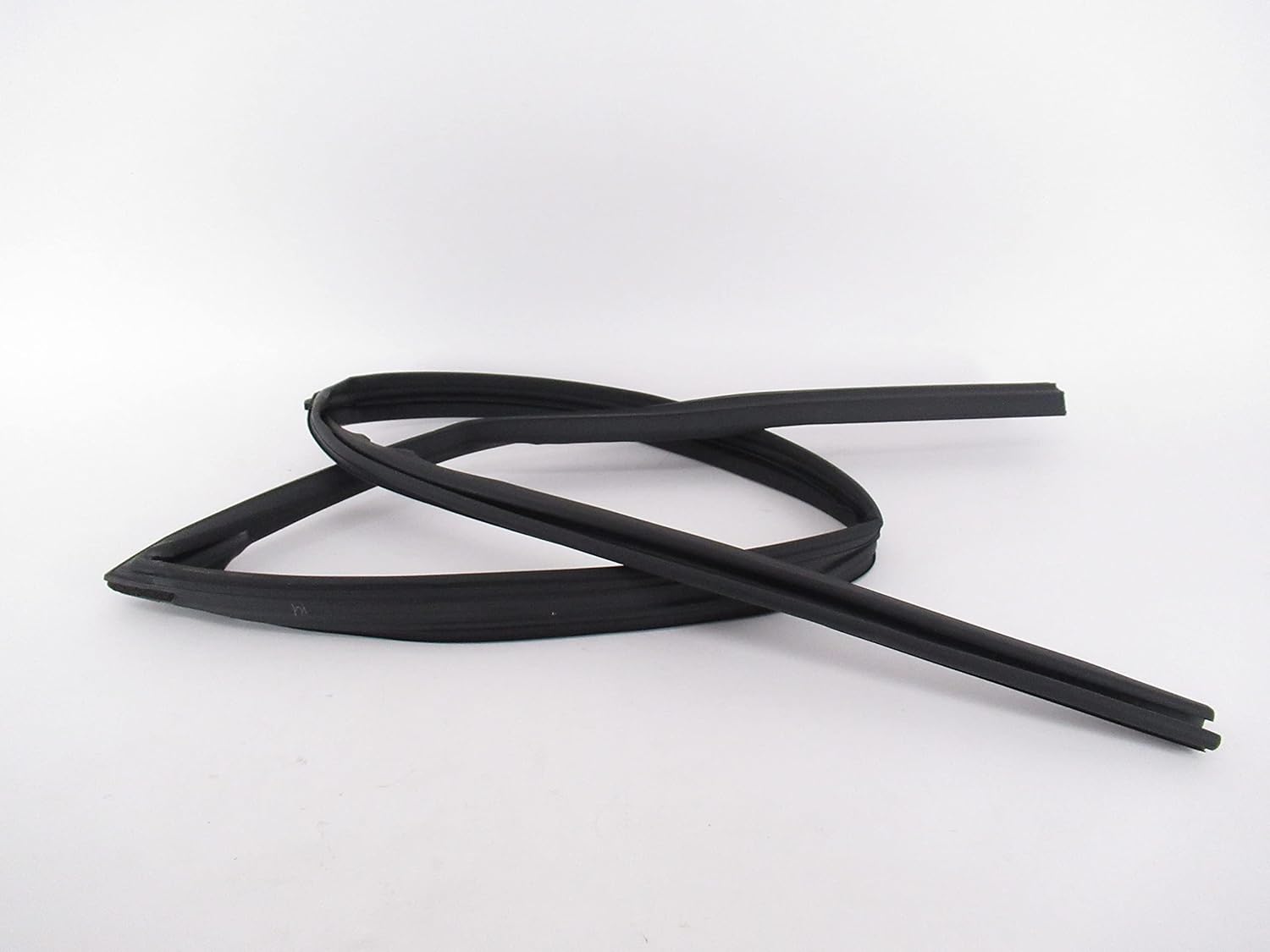 OEM Genuine Nissan Left (Drivers Side) Front Door Rubber Glass Run 80331-5AA0C 803315AA0C