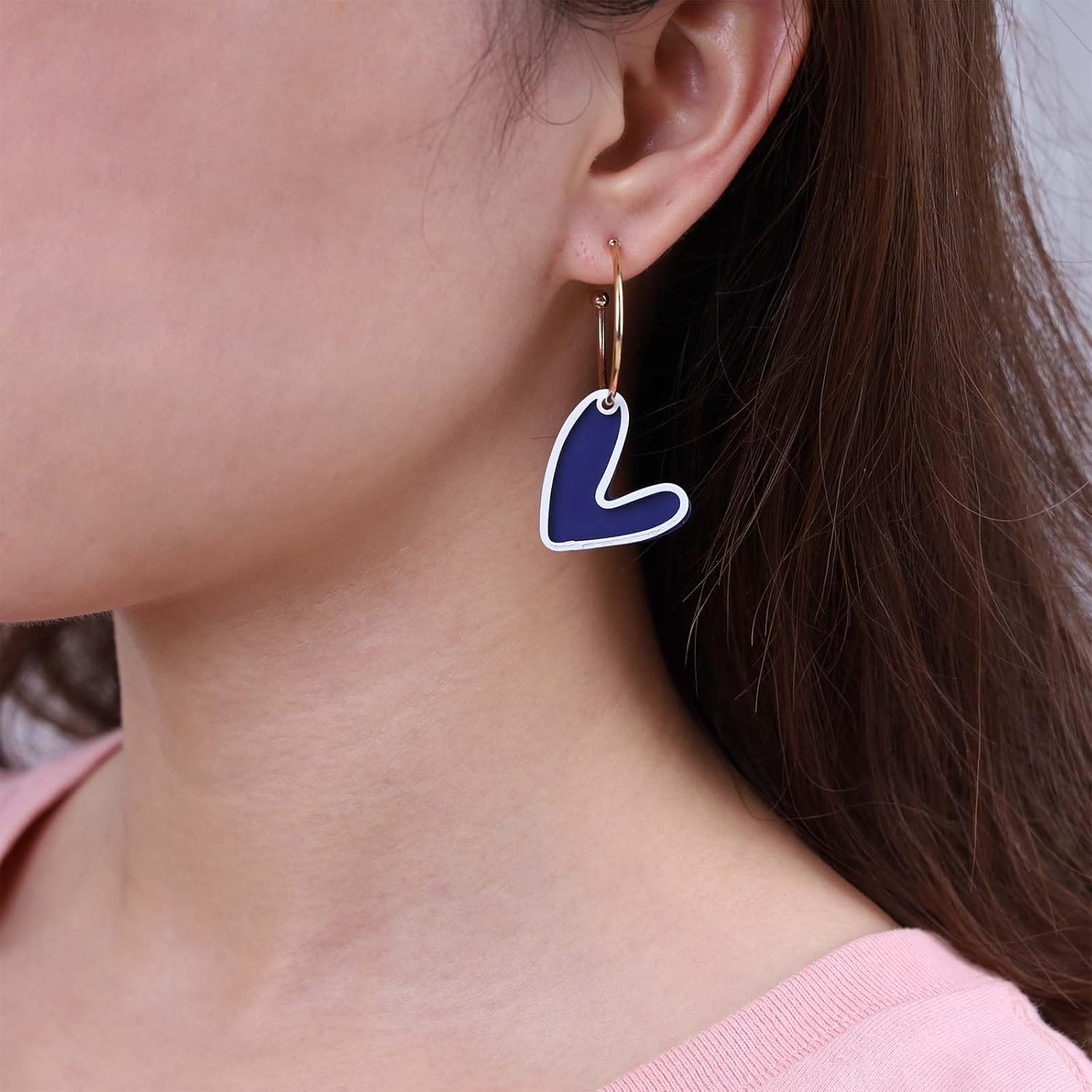 Vintage Blue Heart Earrings Enamel Heart Drop Earrings Acrylic Love Heart Earrings C Shape Hoop Earrings Gold Open Circle Earrings Jewelry for Women