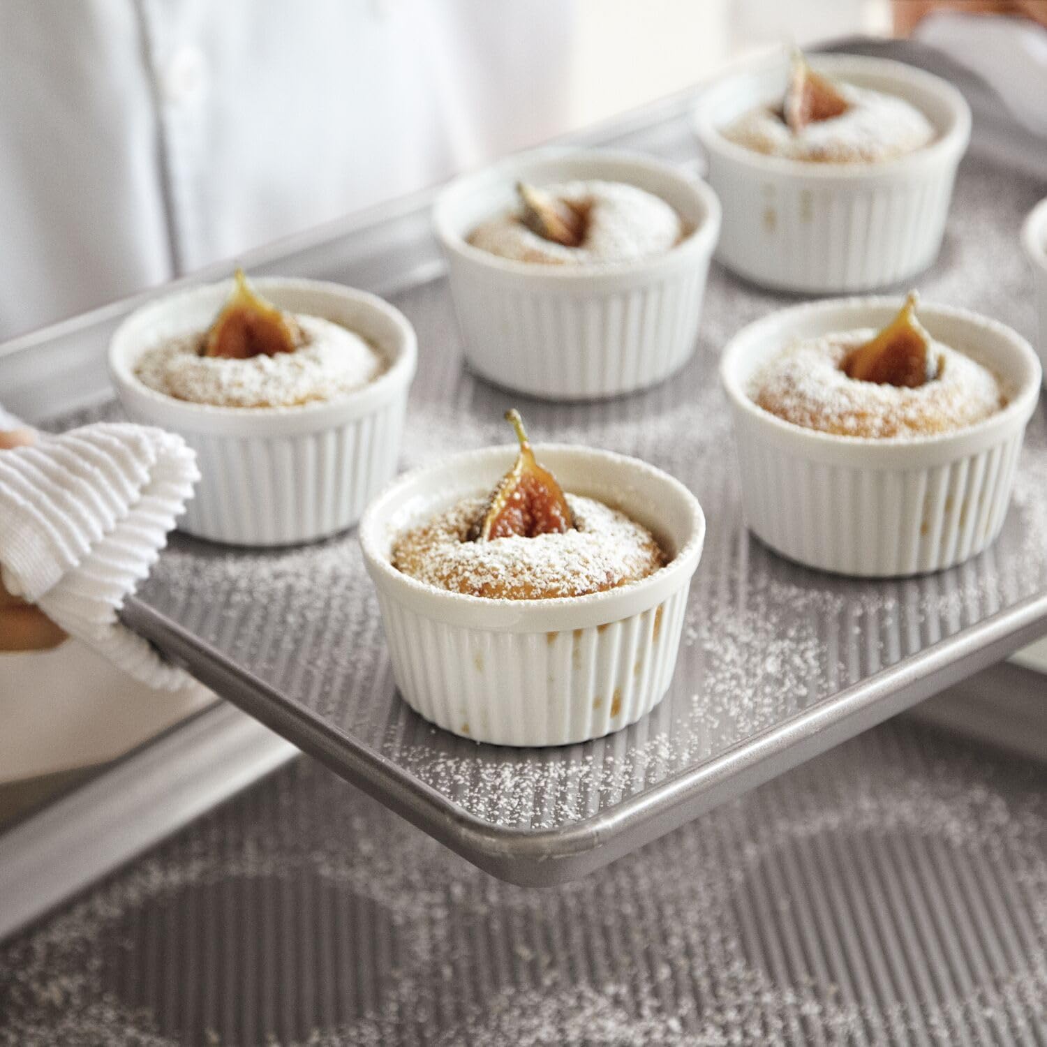 Sur La Table Commercial Sheet Pan Set – 2-Piece Heavy-Duty Aluminized Steel Pans with Fluted, Corrugated Design for Even Baking, Nonstick Silicone Coating, Rust & Warp Resistant, 17.25" x 12.25"