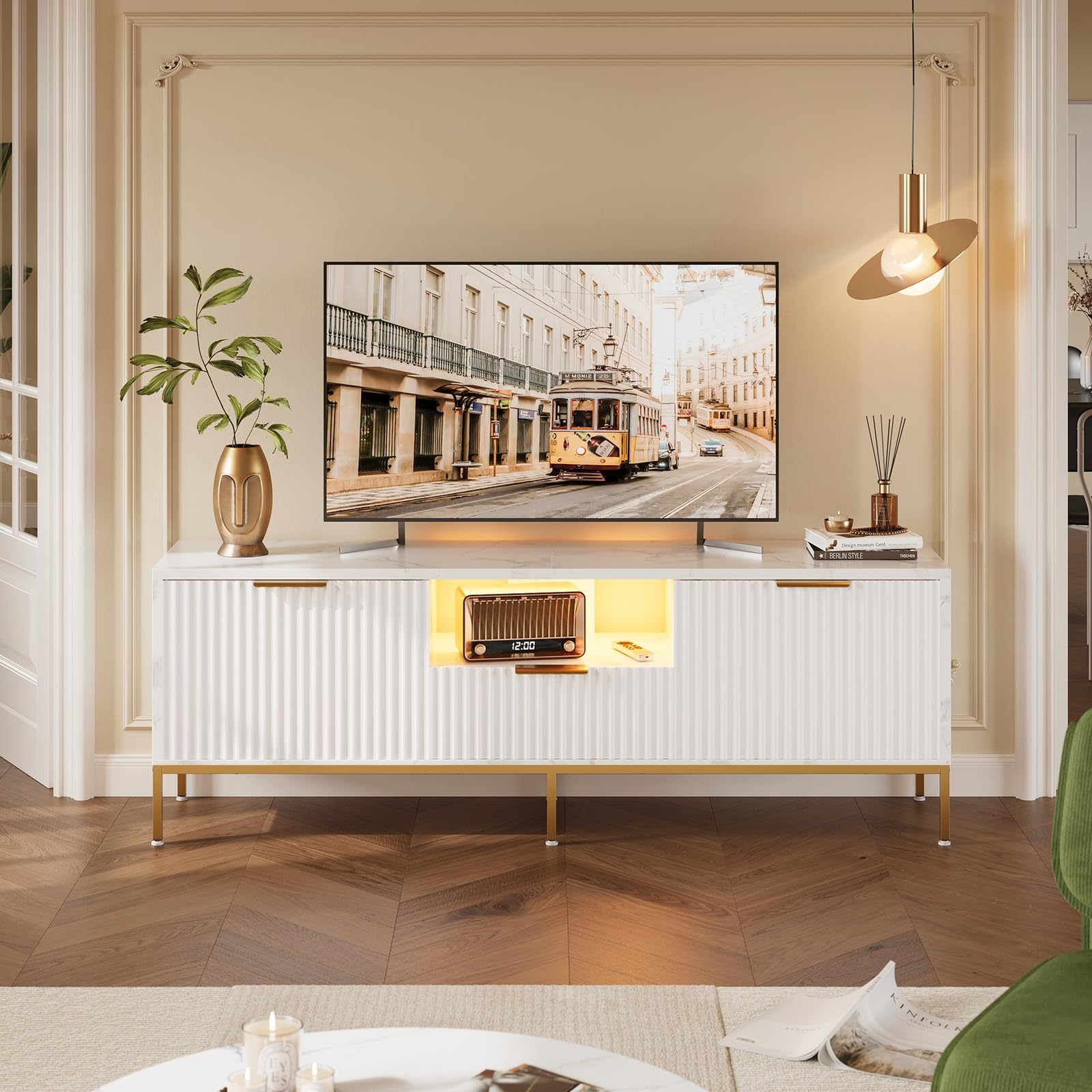 Bestier Mobile TV con superficie scanalata per TV da 32/60", moderno centro di intrattenimento con spazio di archiviazione, console multimediale con motivo ondulato per soggiorno e camera da letto