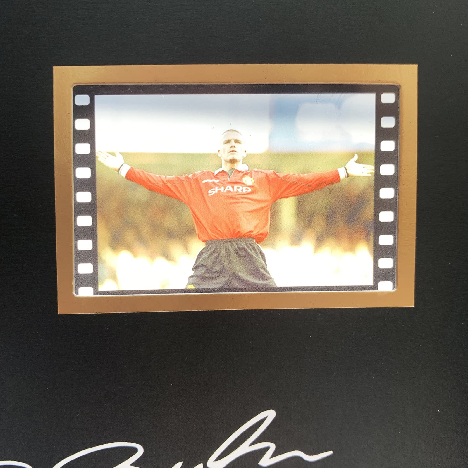Amazon.co.jp: ORIMAMI サイン入りサッカーボール ベッカム写真 1x35mm
